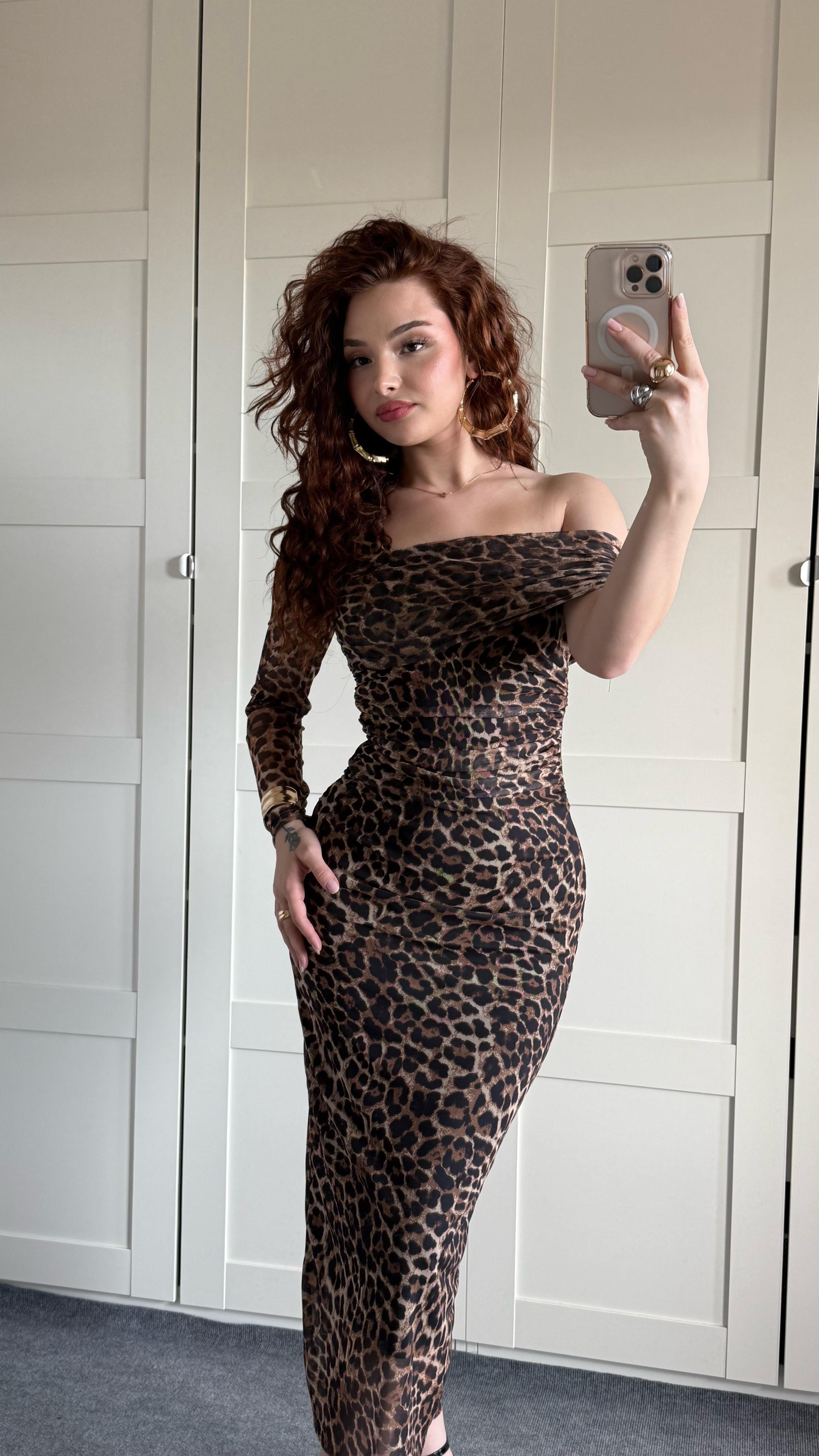 Leopar Omuz Detaylı Tül Elbise
