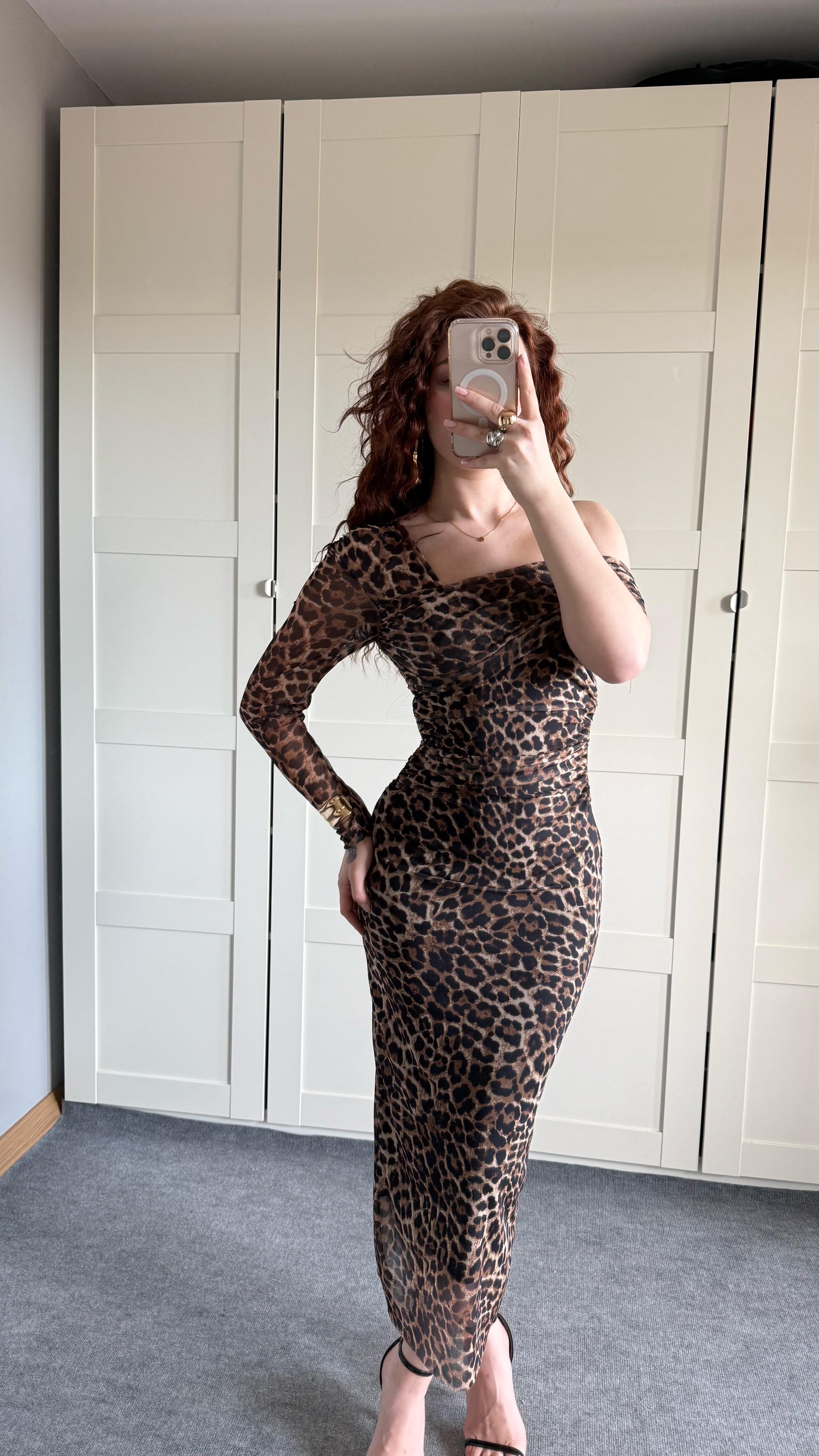 Leopar Omuz Detaylı Tül Elbise
