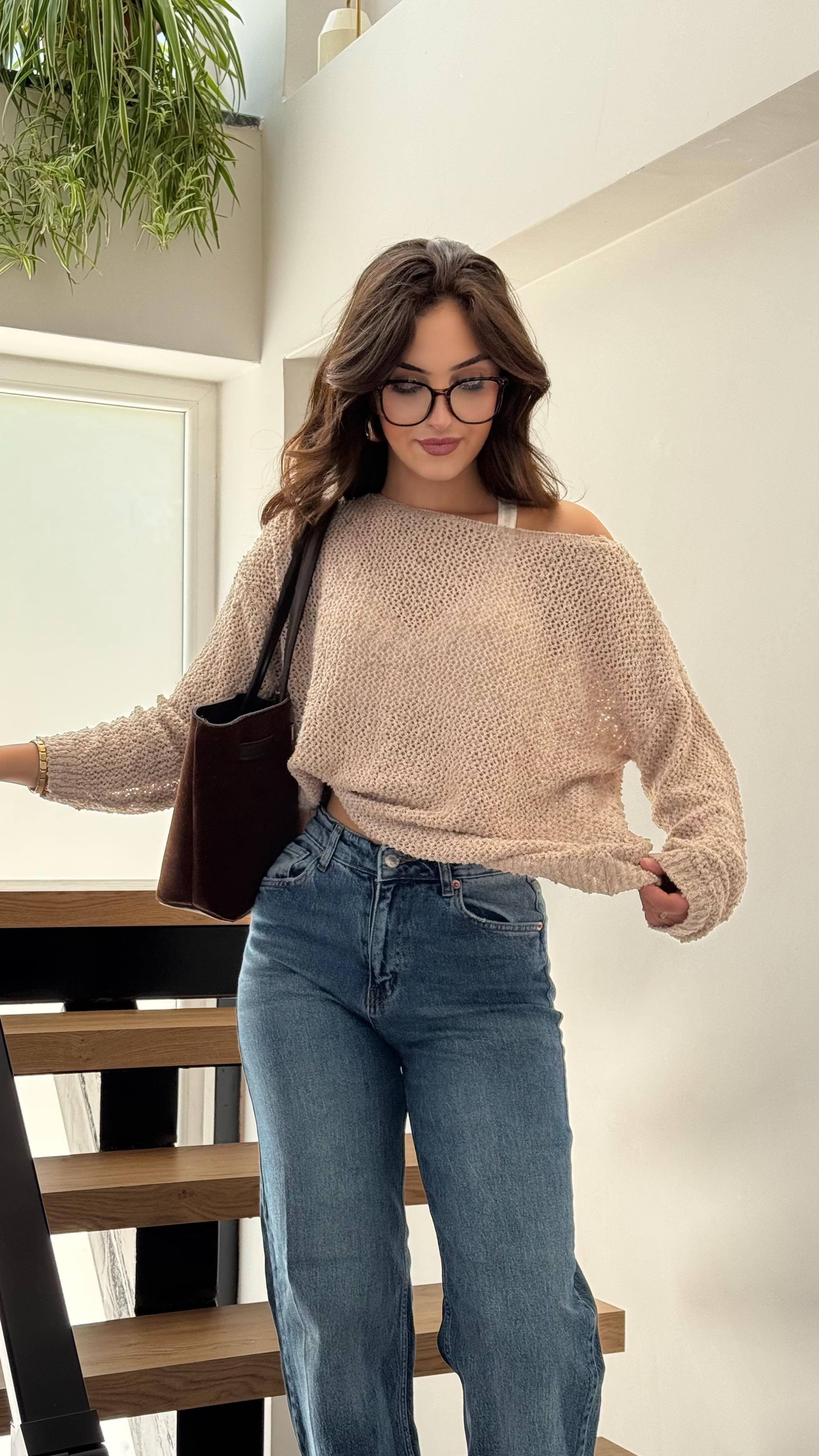 Lorena Delikli Triko Bej