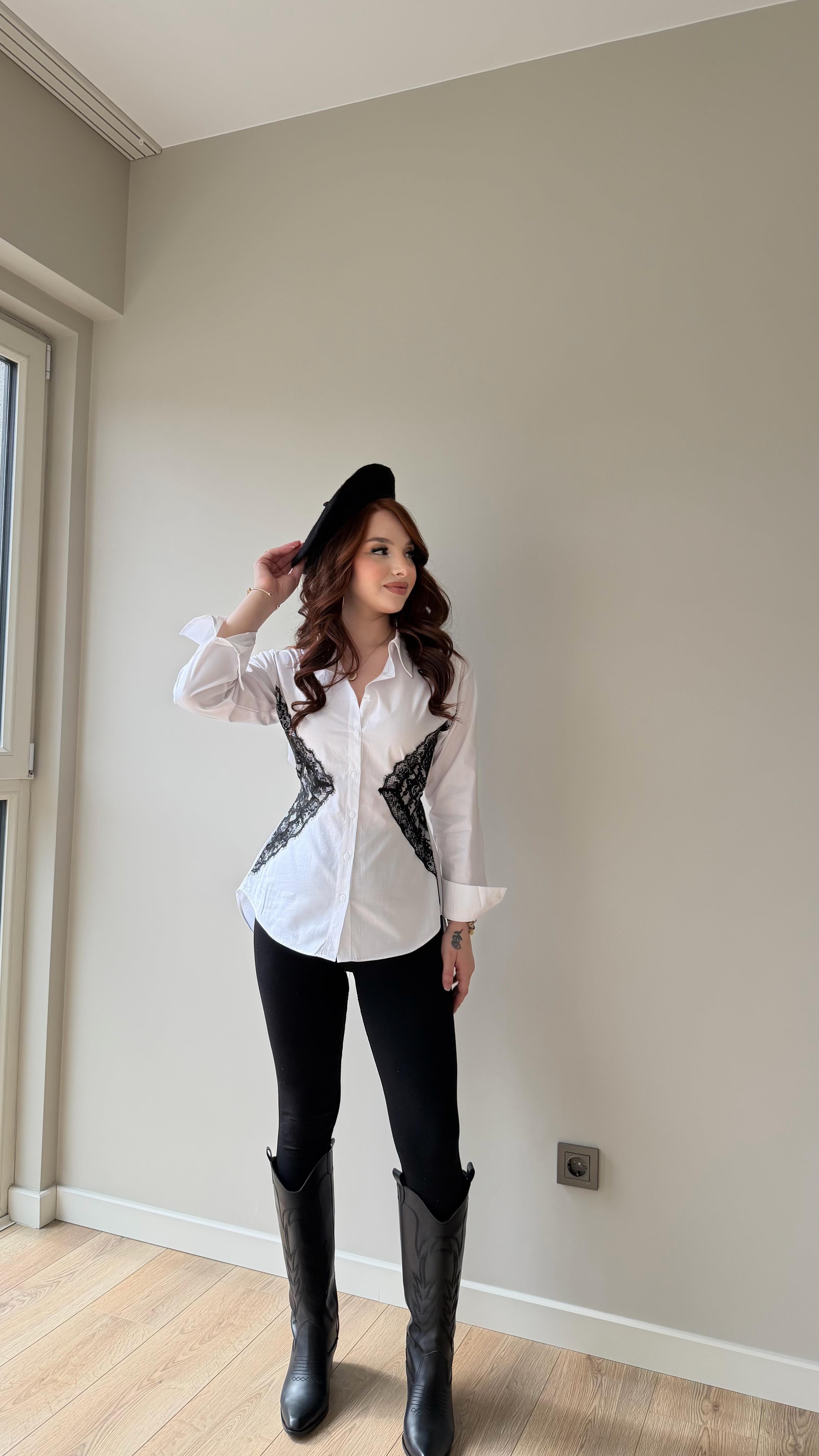 Lovemio Dantel Detaylı Belden Bağlamalı Gömlek Beyaz