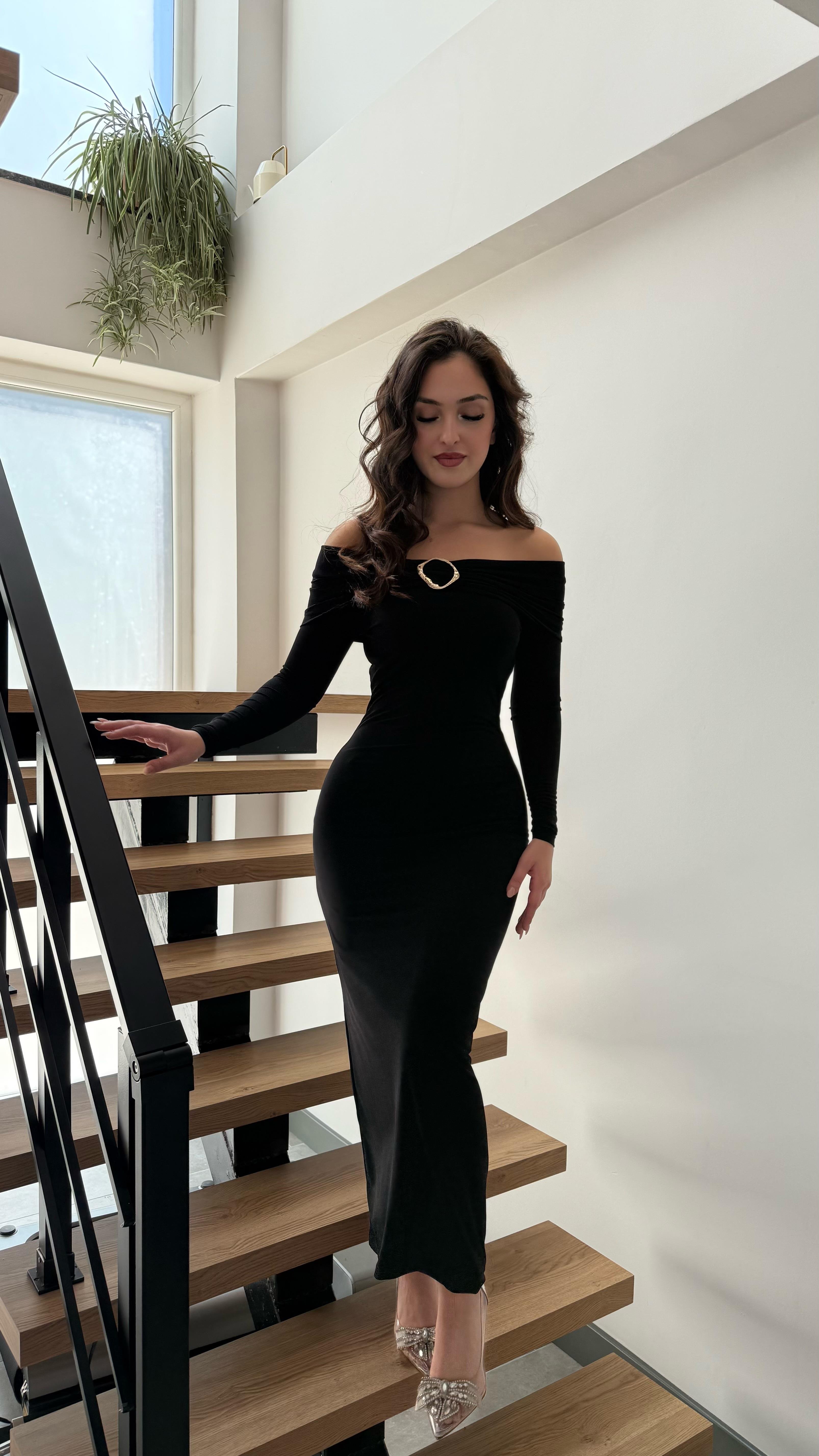 Madonna Gold Aksesuarlı Elbise Siyah