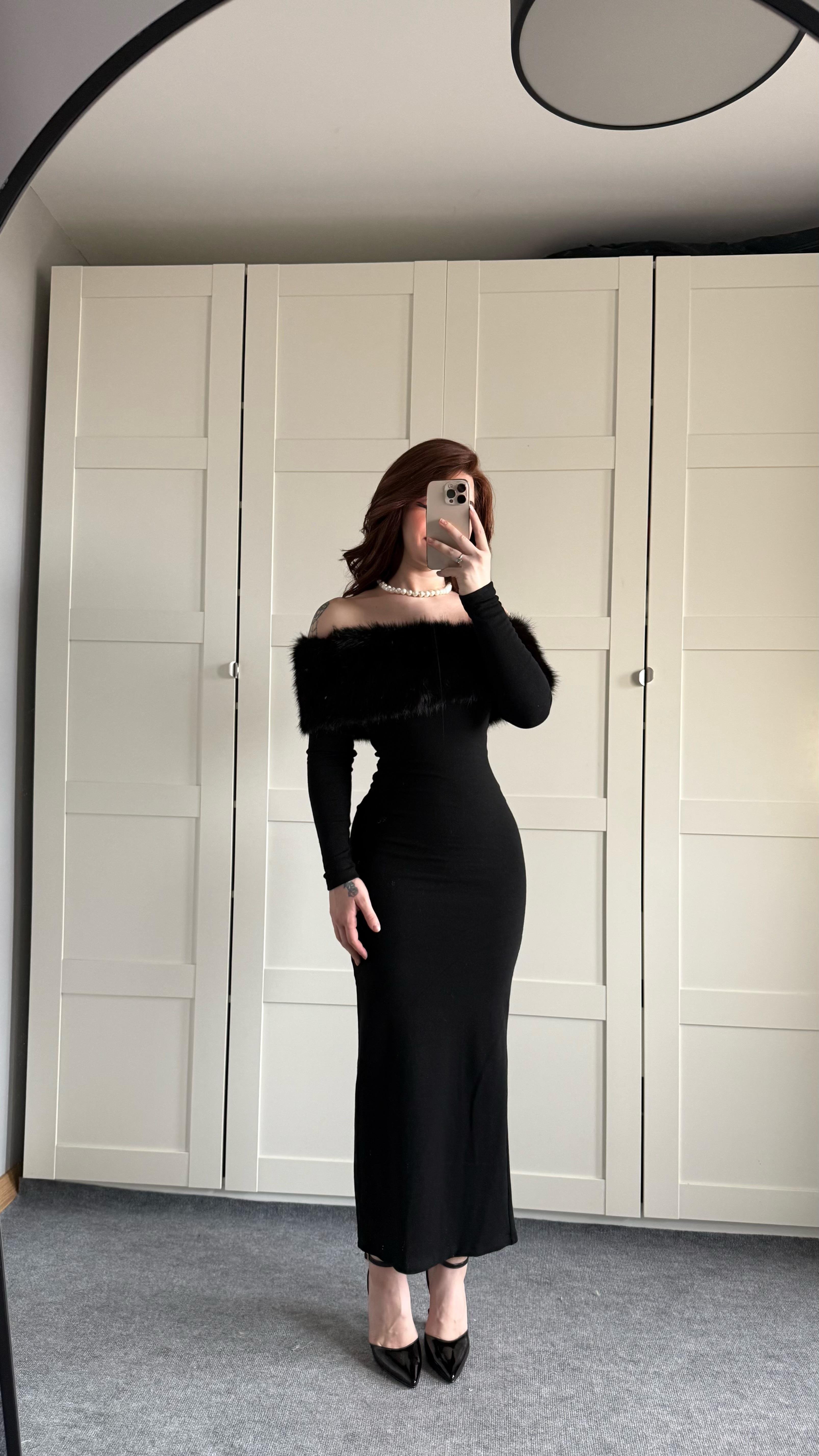 Madonna Kürk Yaka Siyah Elbise