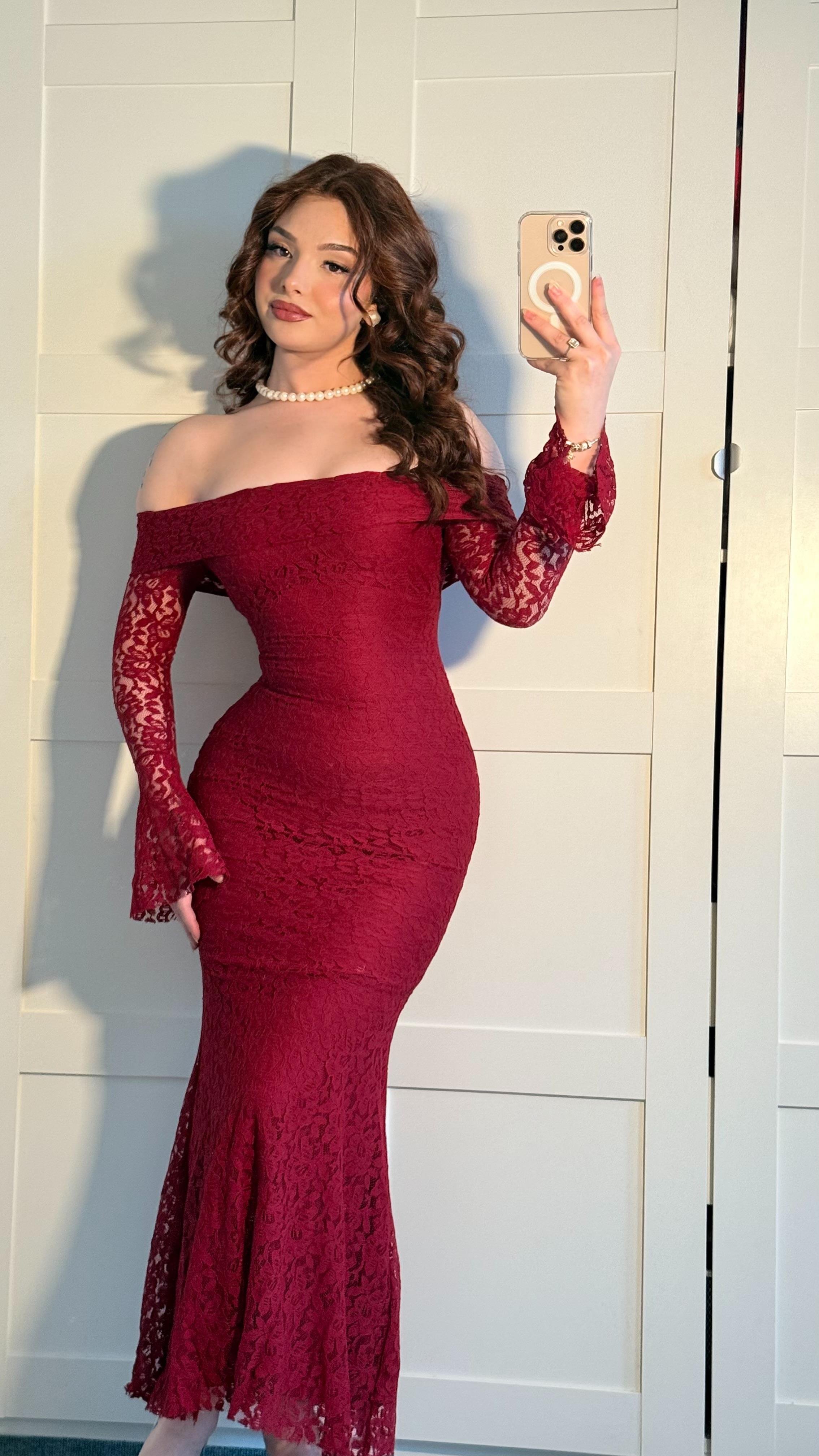 Madonna Yaka Dantel Uzun Elbise Bordo