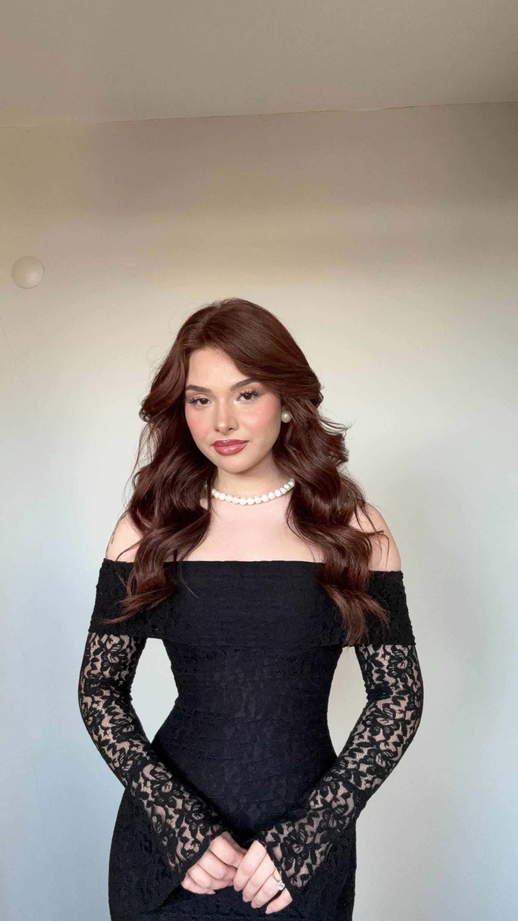 Madonna Yaka Dantel Uzun Elbise Siyah