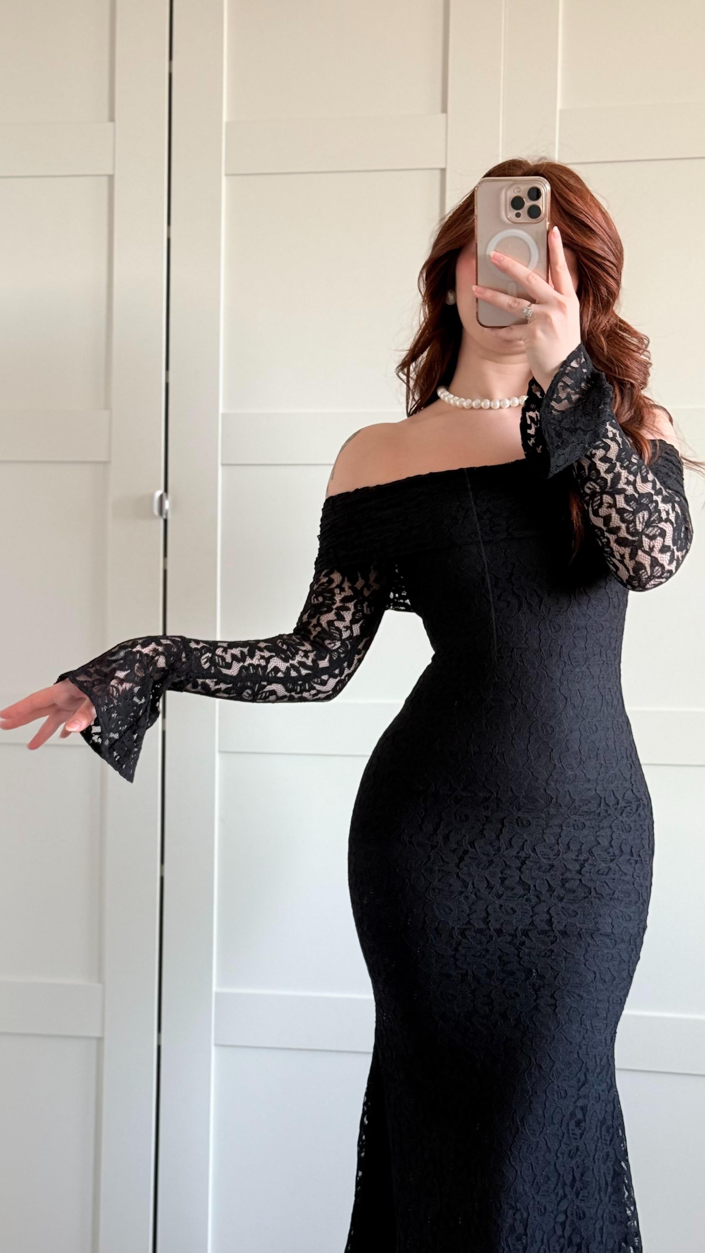 Madonna Yaka Dantel Uzun Elbise Siyah