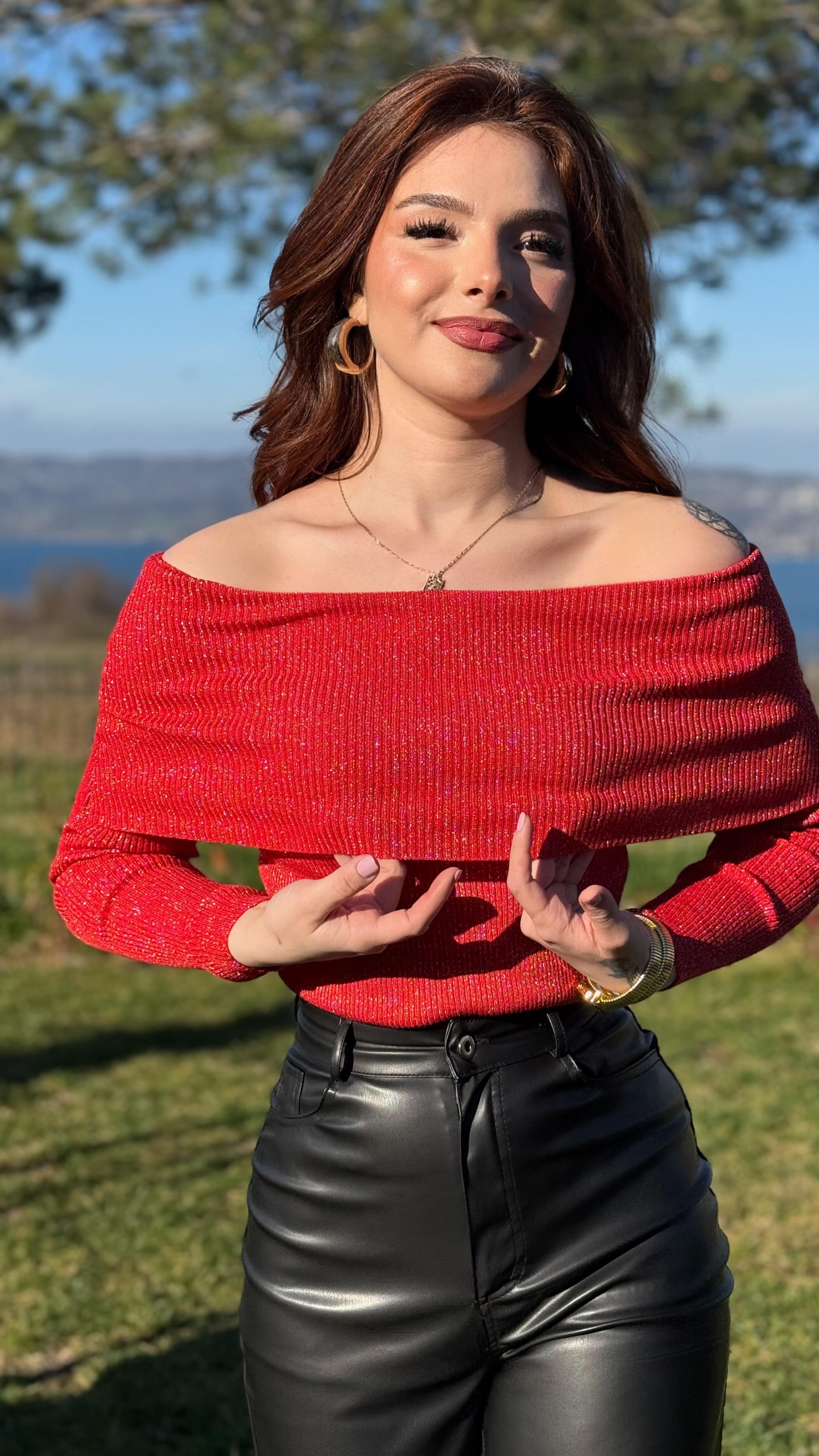 Madonna Yaka Simli Kazak Kırmızı