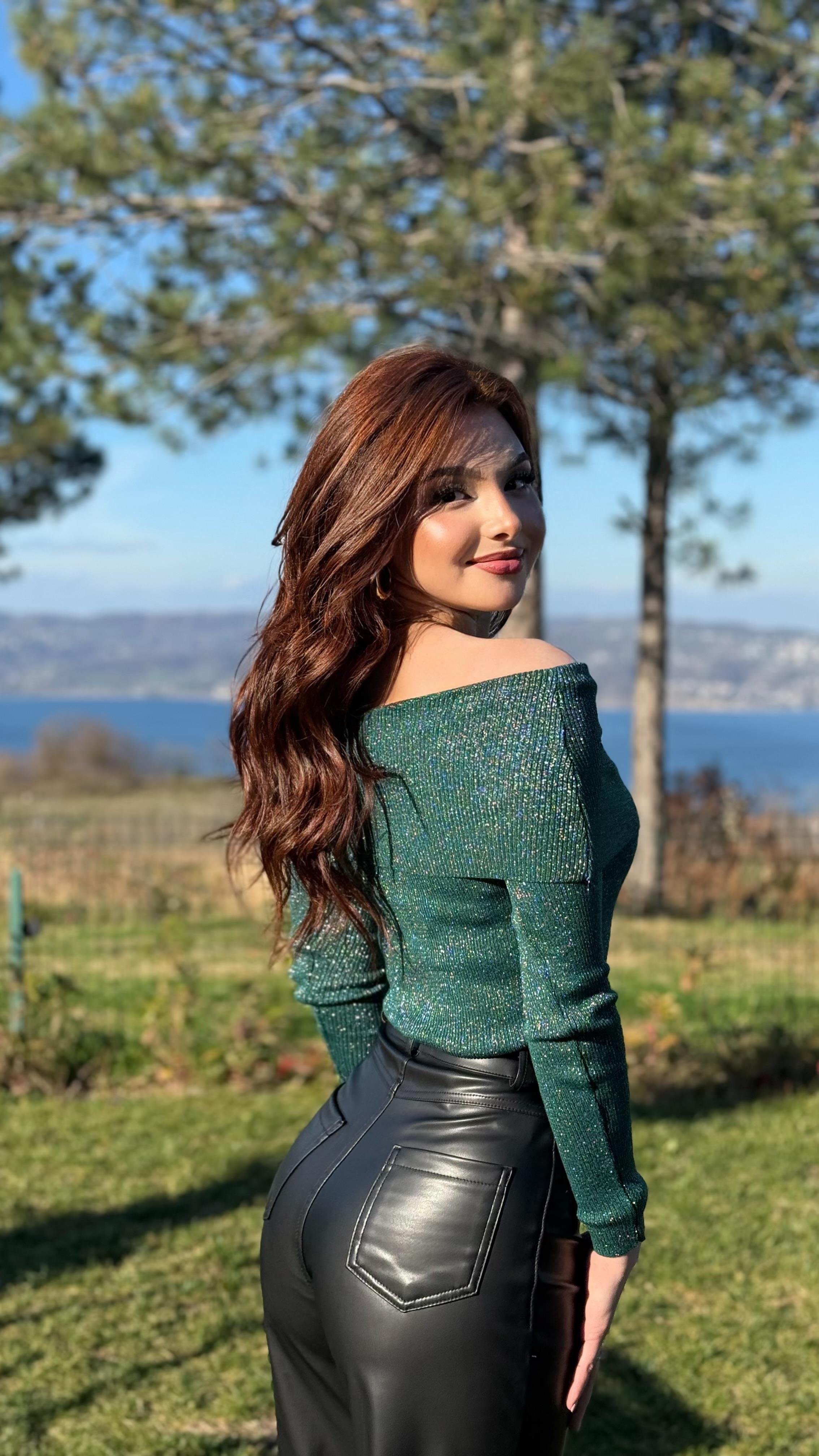 Madonna Yaka Simli Kazak Yeşil