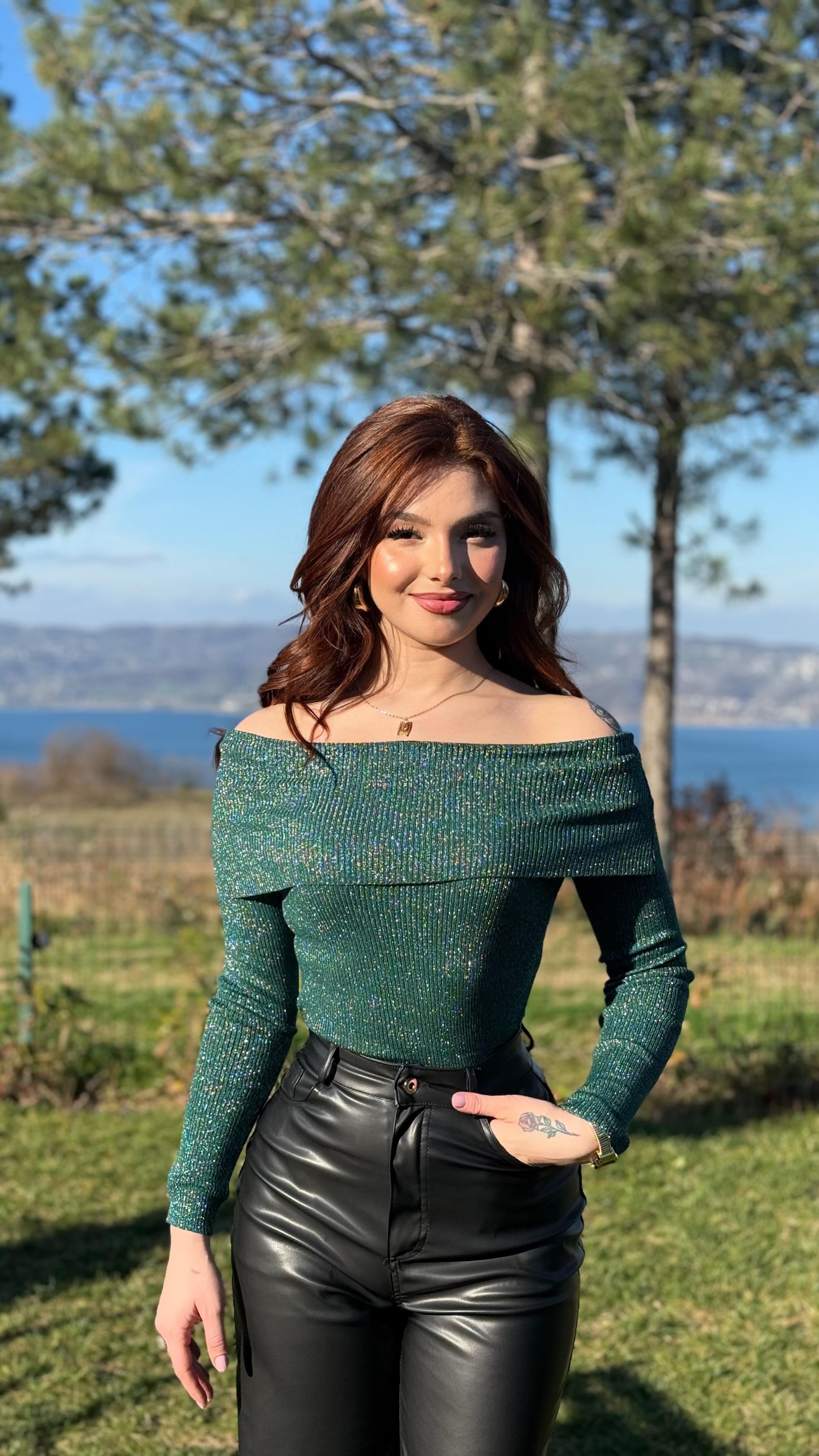 Madonna Yaka Simli Kazak Yeşil