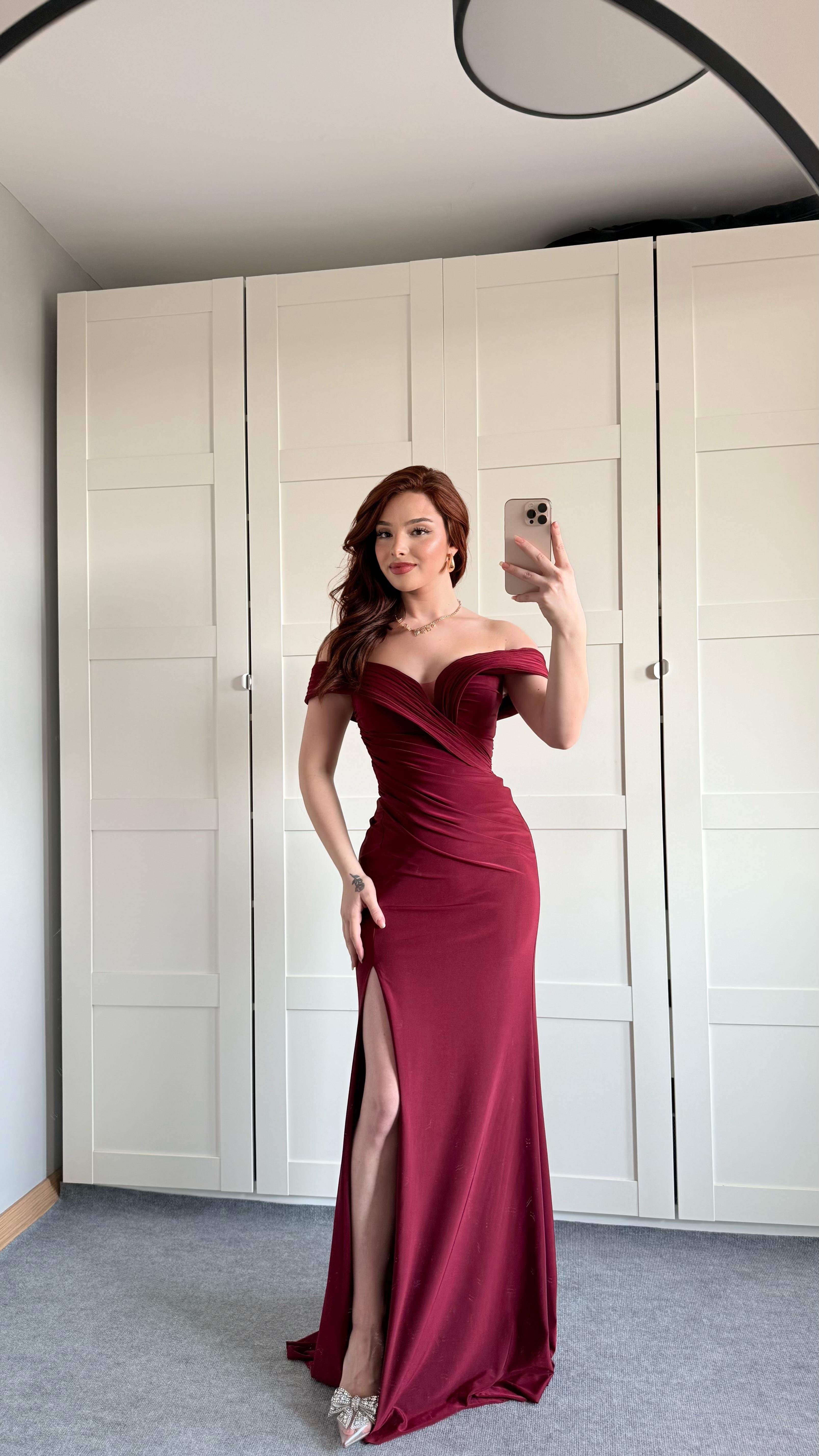 Madonna Yırtmaç Detaylı Abiye Bordo
