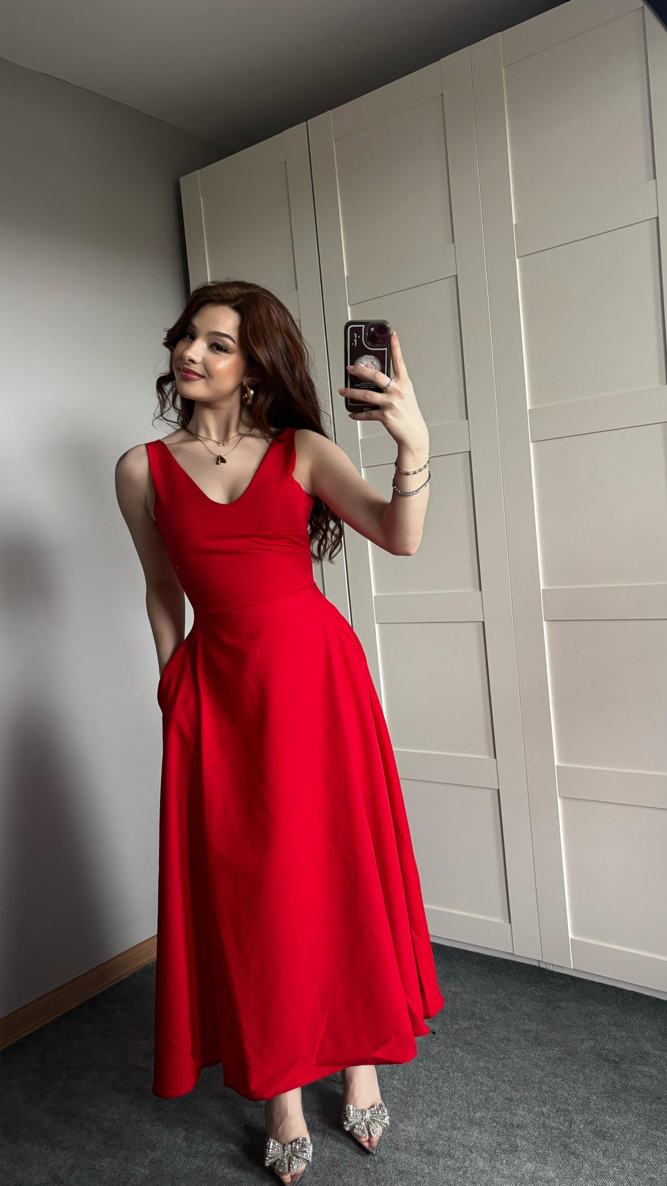 Marilyn Monroe Kırmızı Elbise