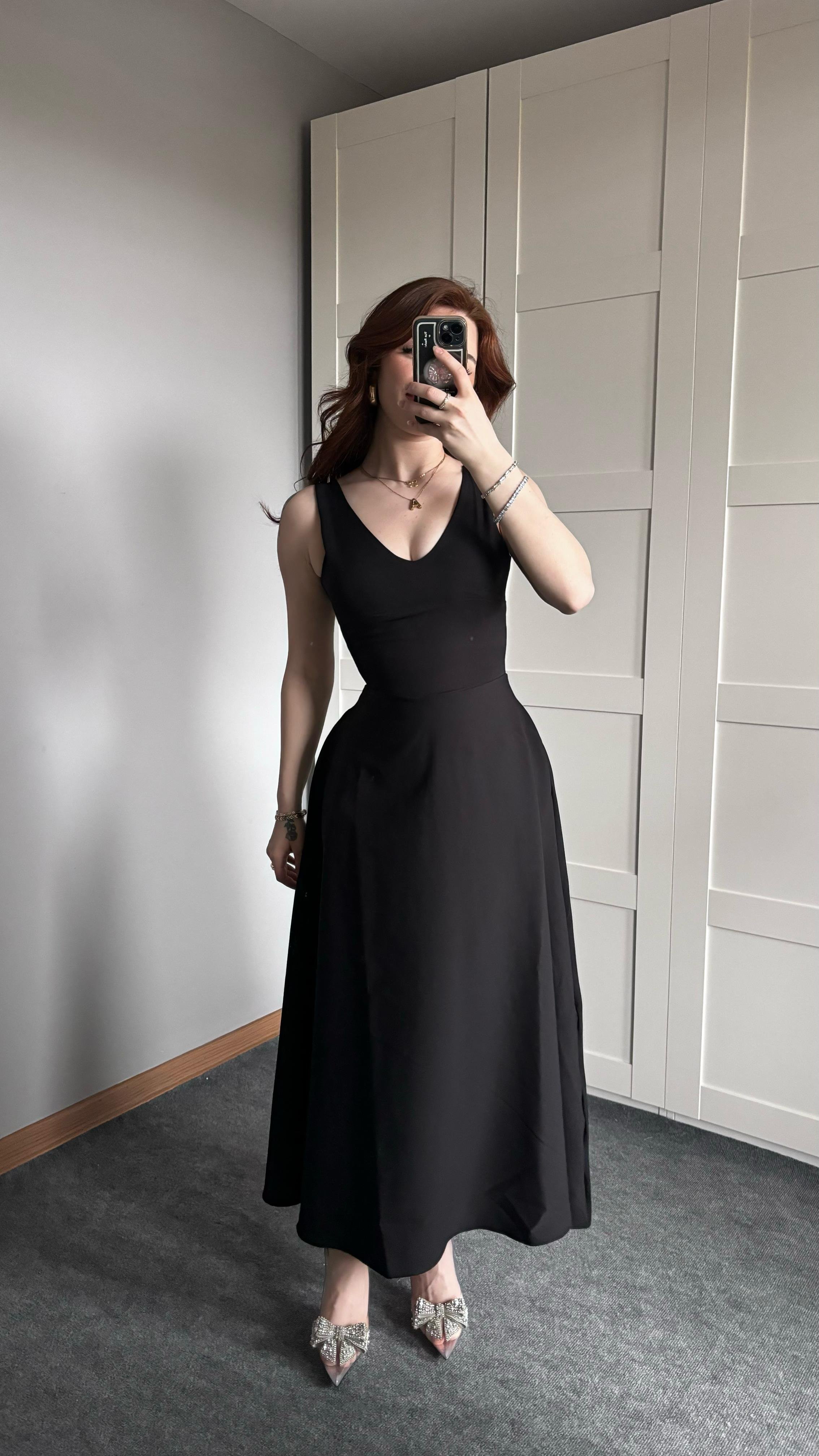 Marilyn Monroe Siyah Elbise