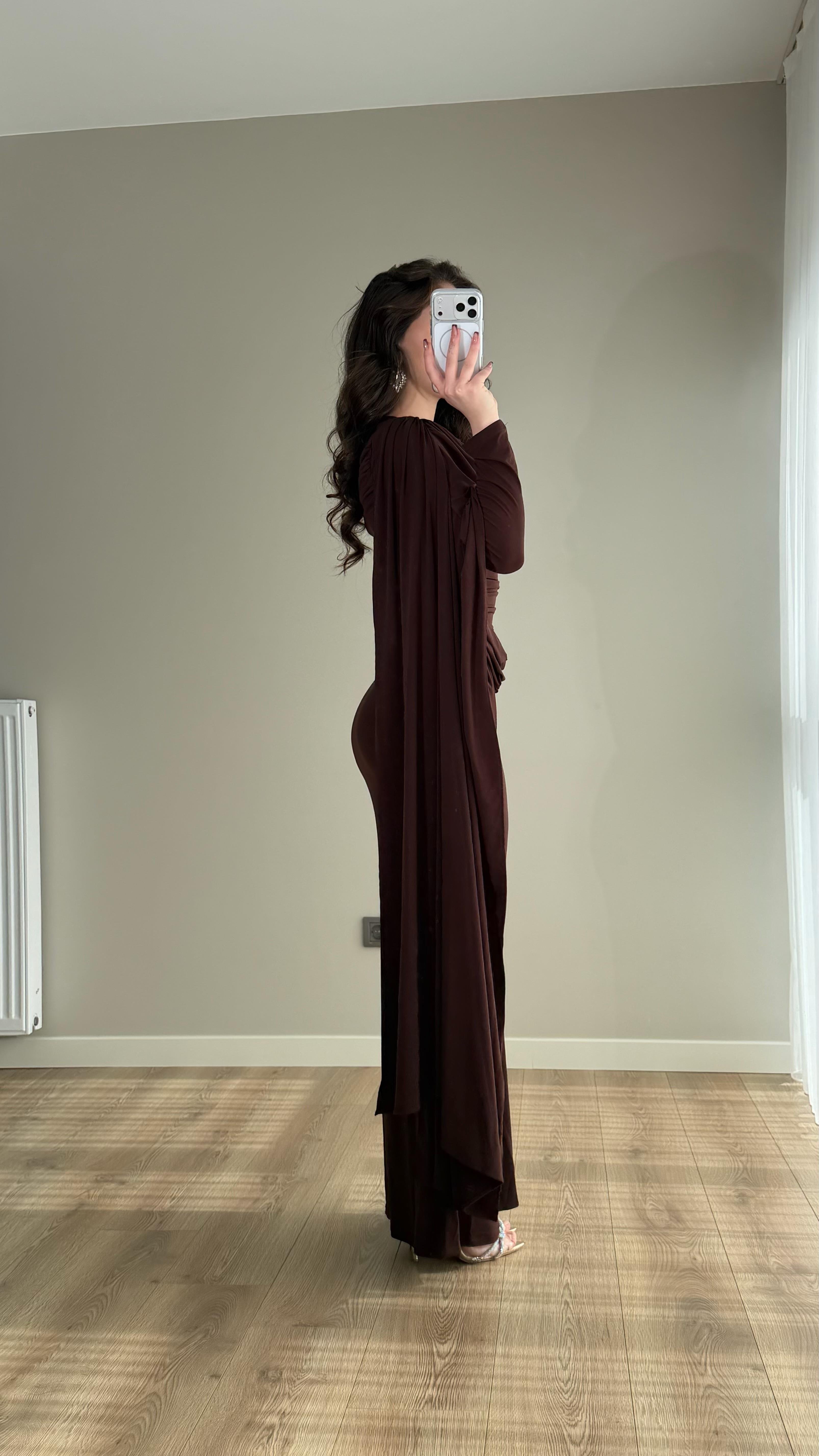 Melisandre Omuz Kuşaklı Elbise Kahverengi