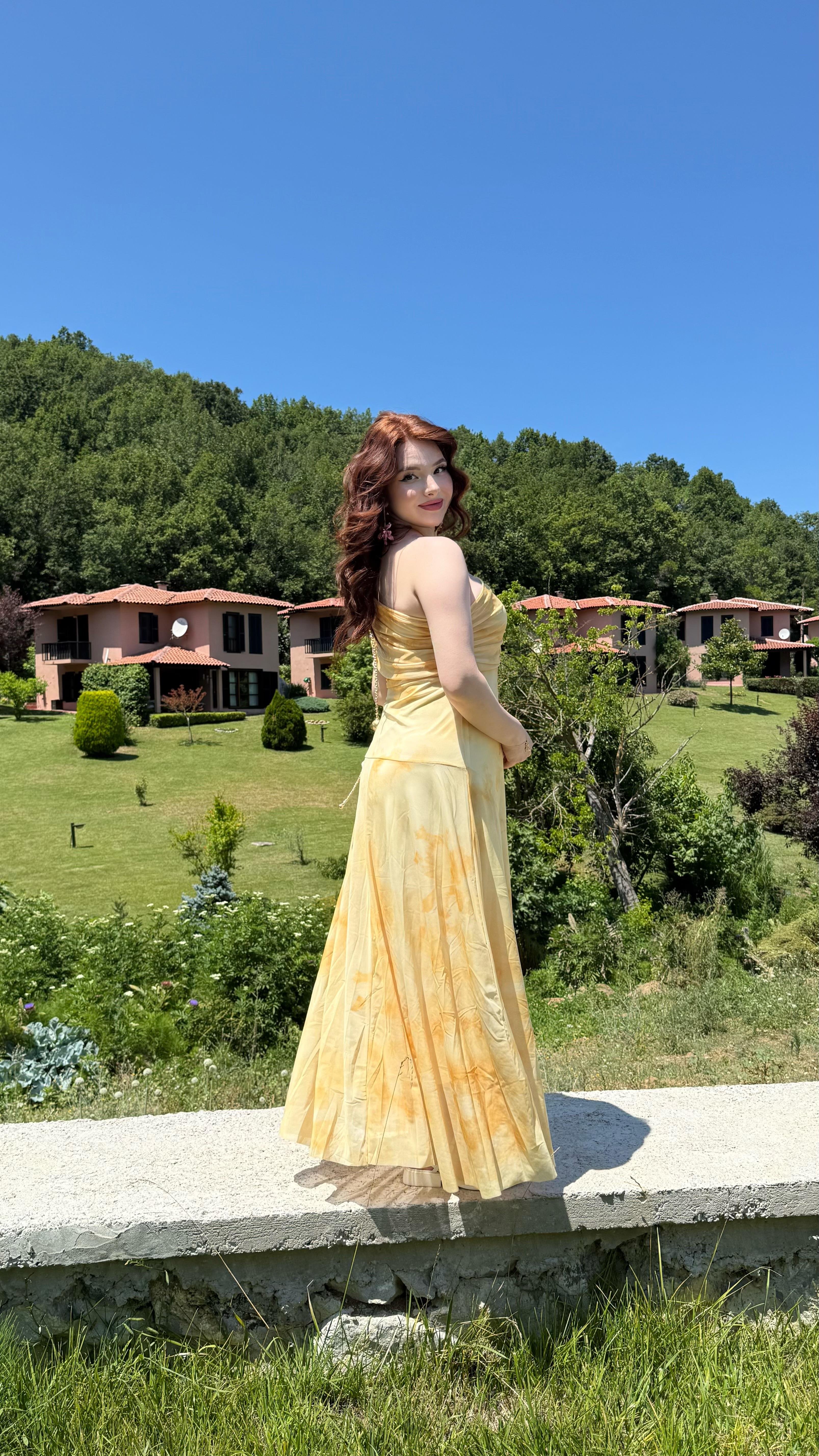 Mina Tek Omuz Madonna Tüllü Elbise Sarı