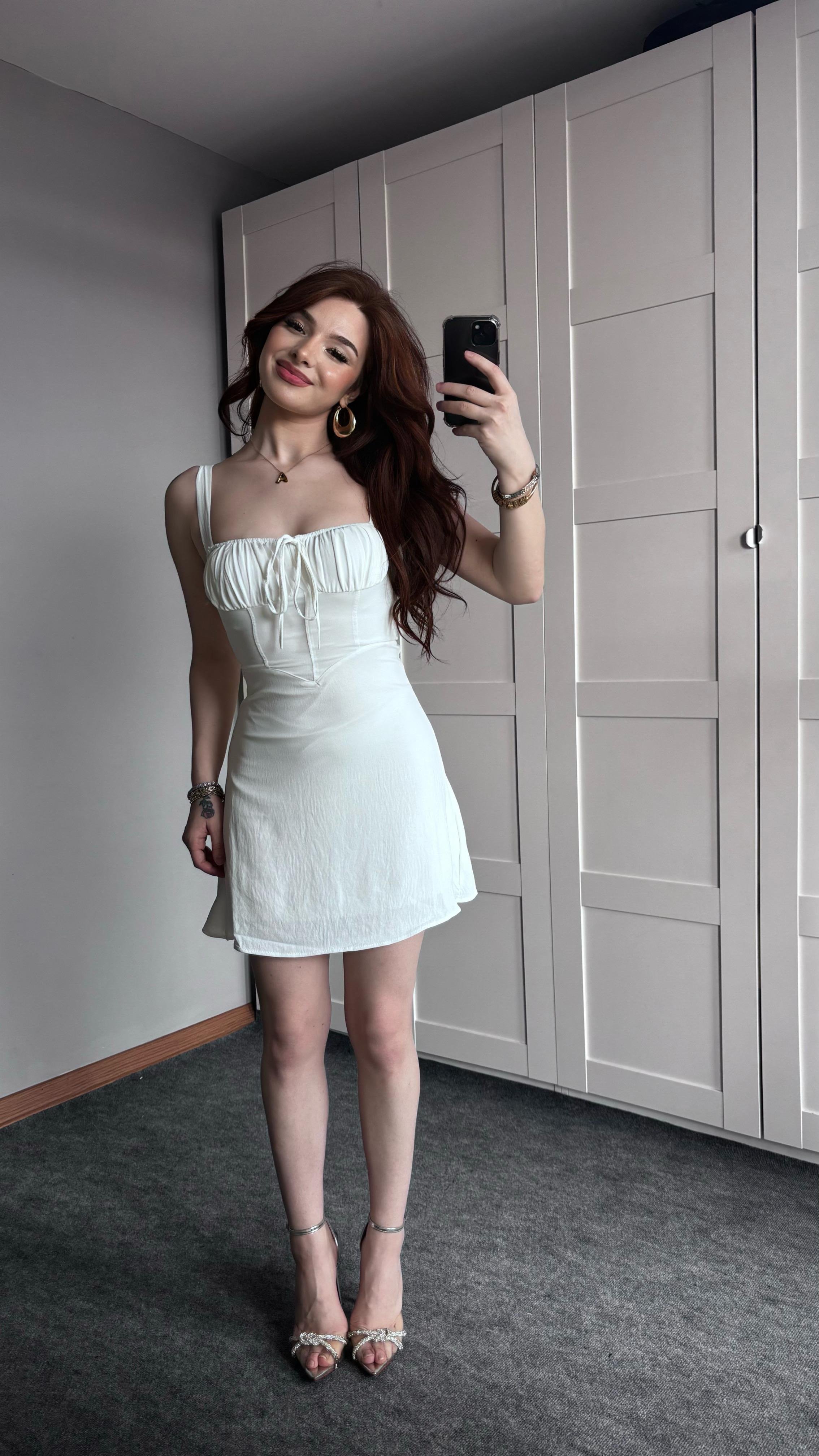 Mini Çıtır Elbise Sade Beyaz 