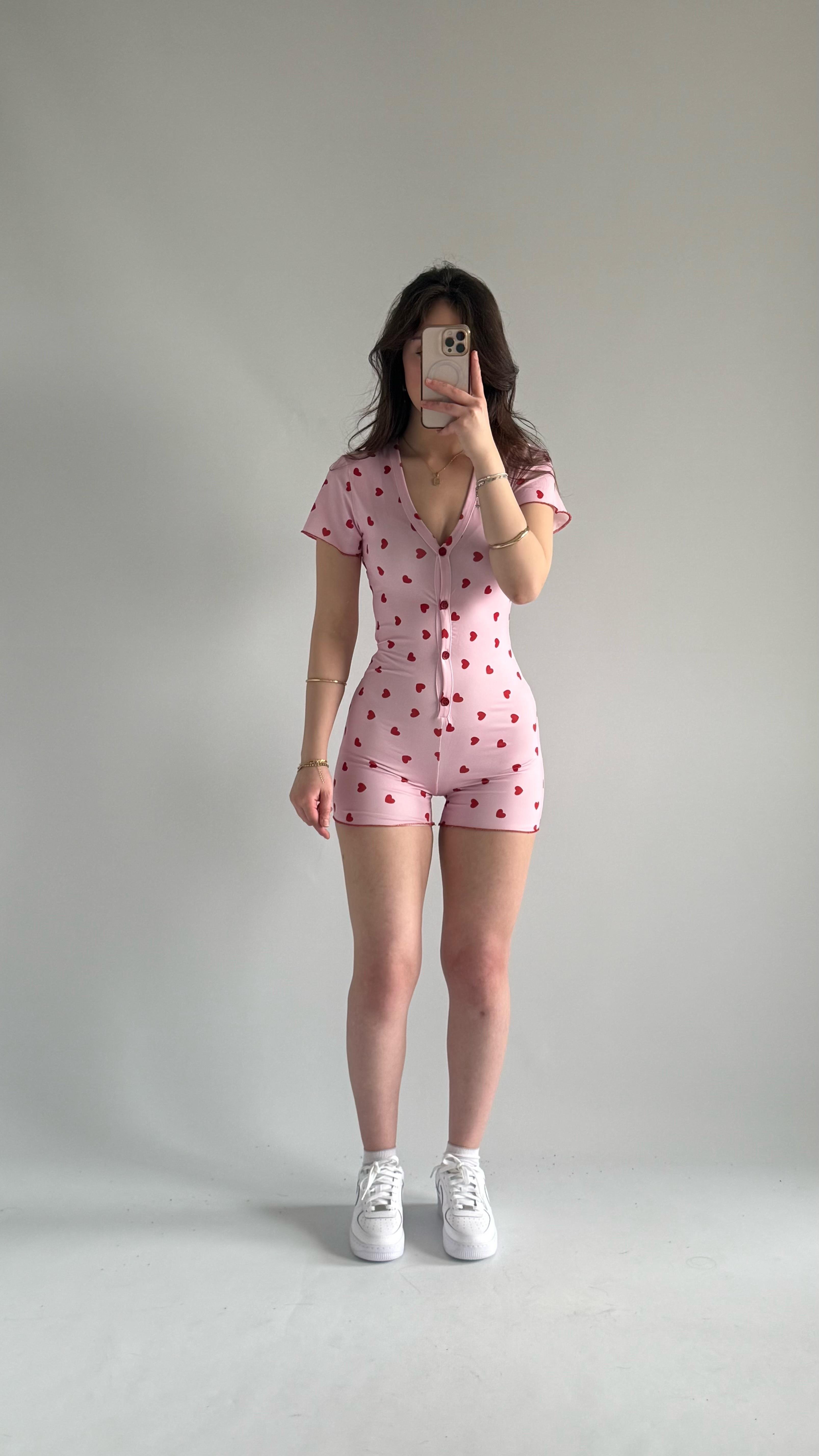 Minik Kalpli Düğmeli Mini Tulum Pembe