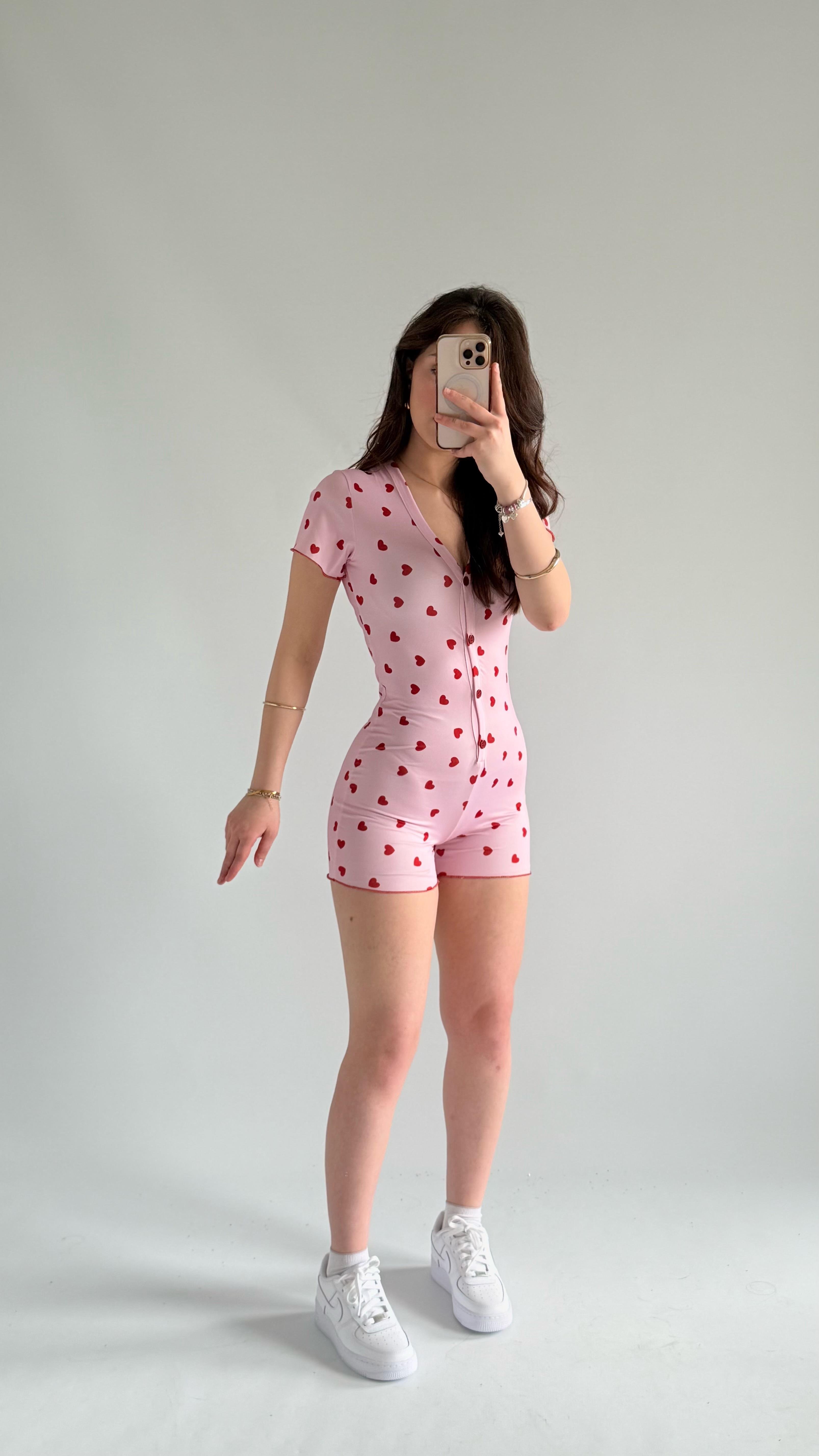 Minik Kalpli Düğmeli Mini Tulum Pembe