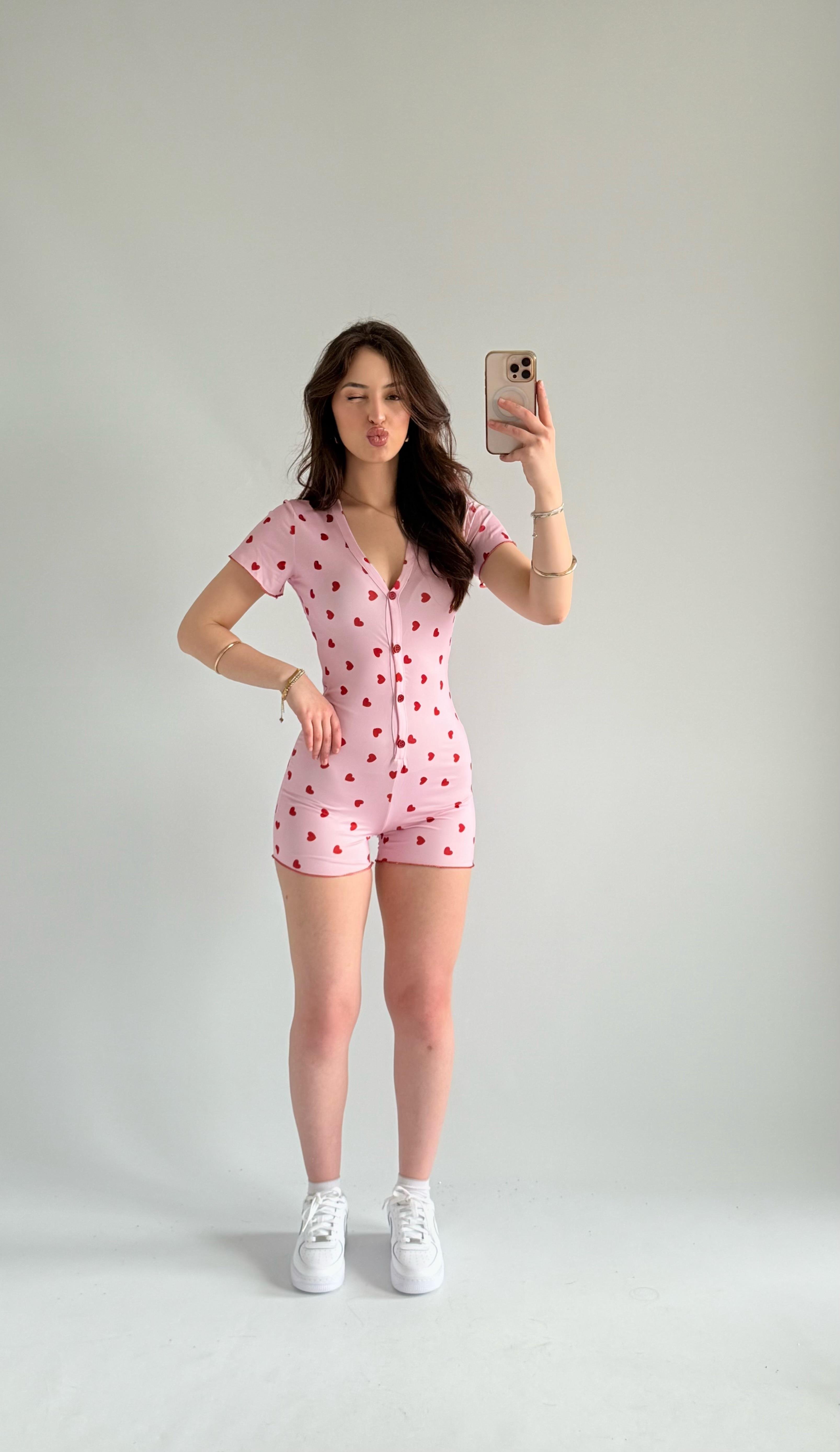 Minik Kalpli Düğmeli Mini Tulum Pembe