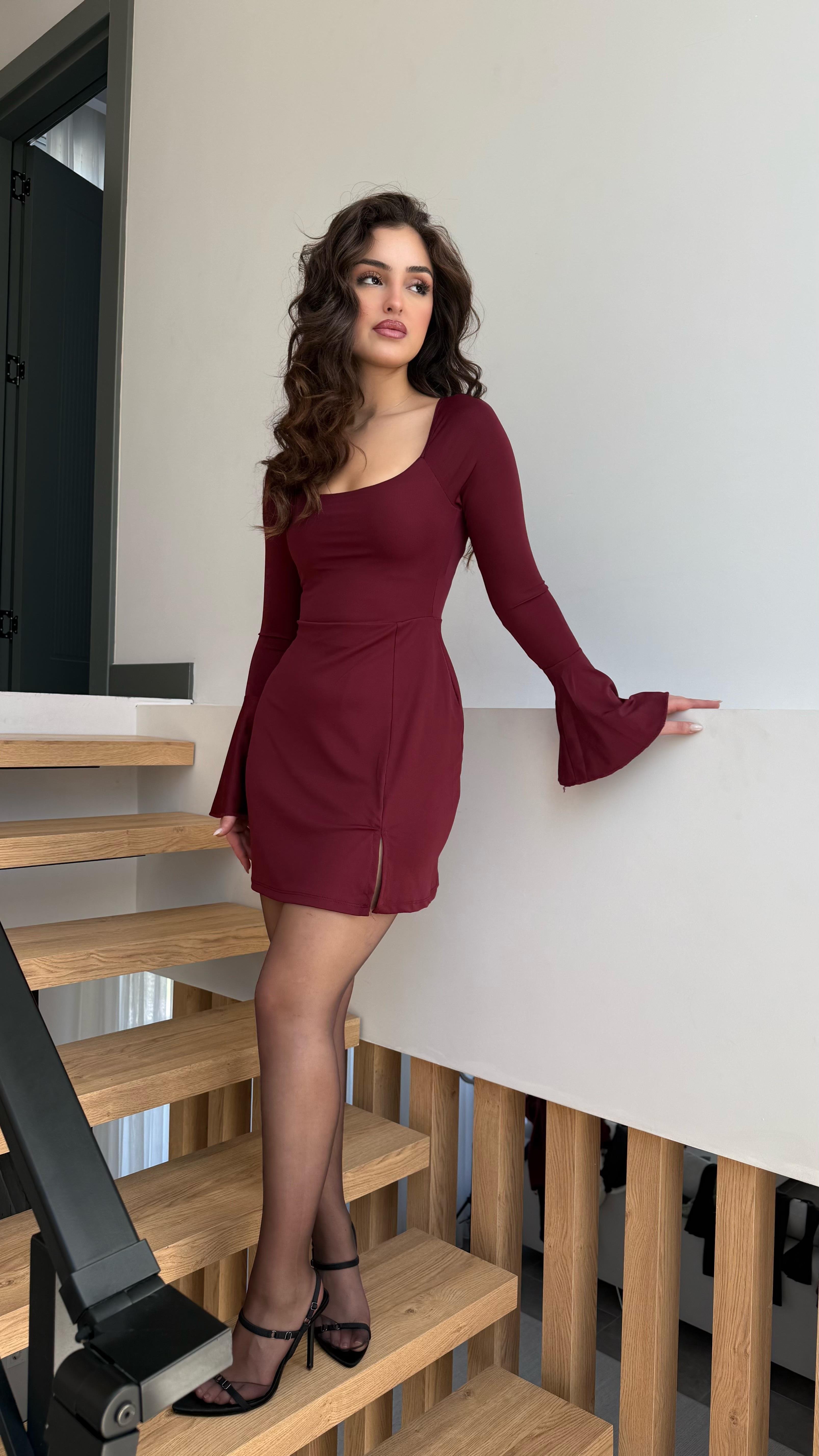 Minik Yırtmaçlı İspanyol Kol Mini Elbise Bordo