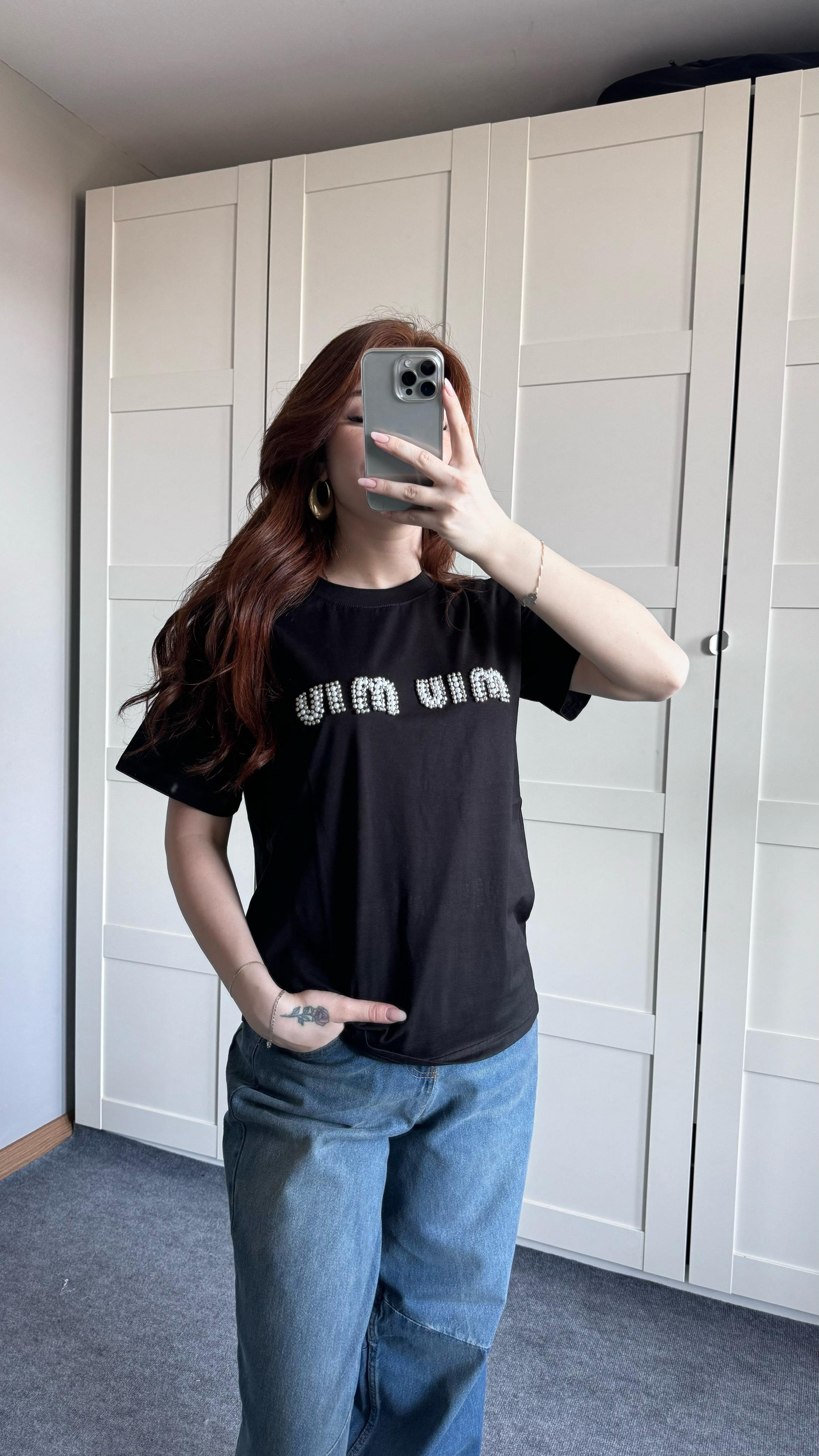 Miu Miu İnci Taşlı Siyah Tişört