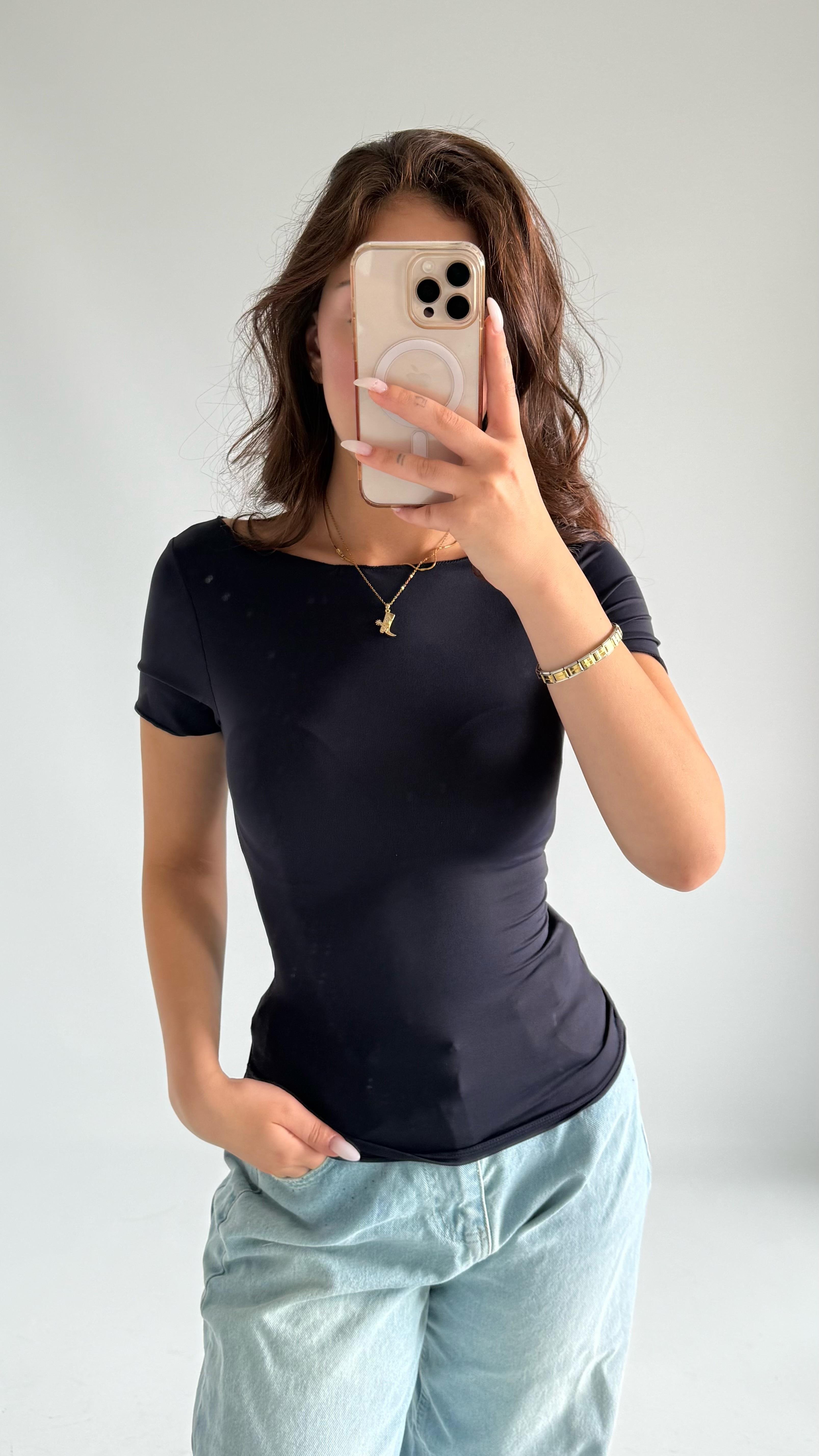 Oval Yaka Vücuda Oturan Tişört Lacivert 
