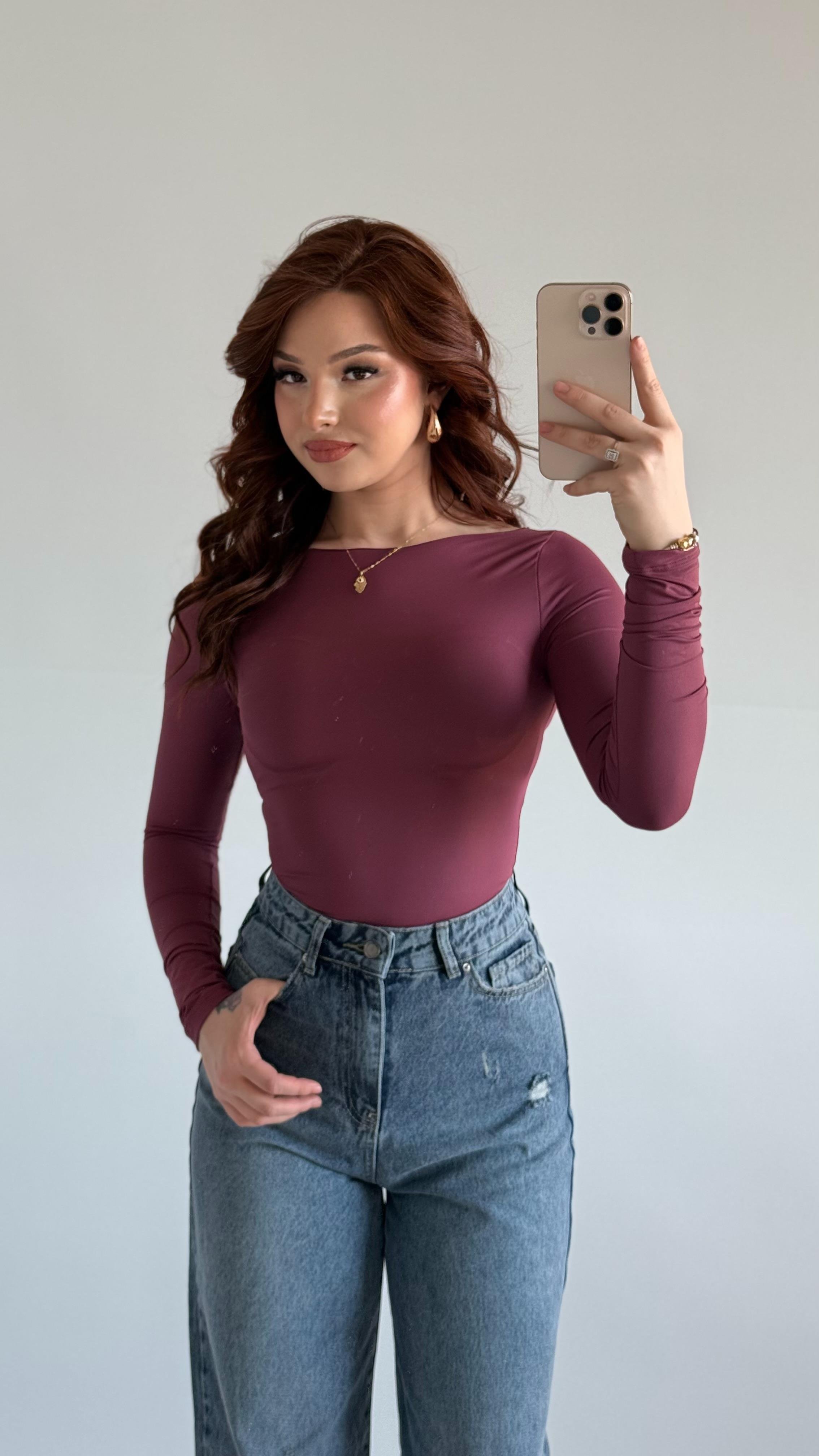 Oval Yaka Vücudu Saran Bluz Mürdüm
