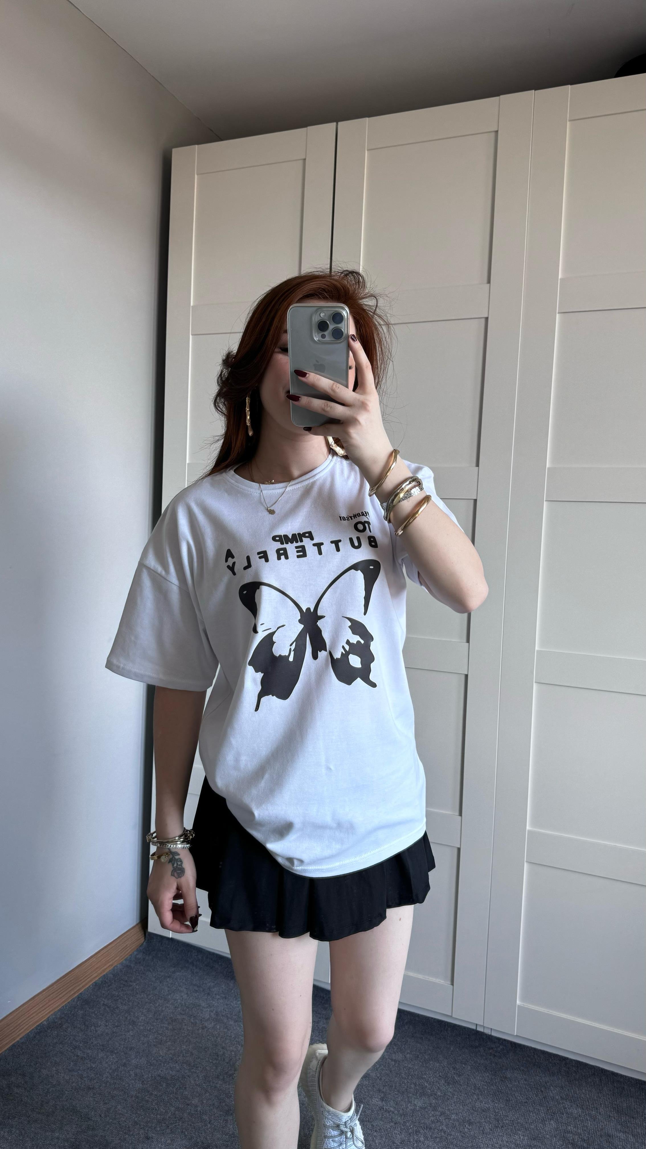 Oversize Kelebek Beyaz Tişört 