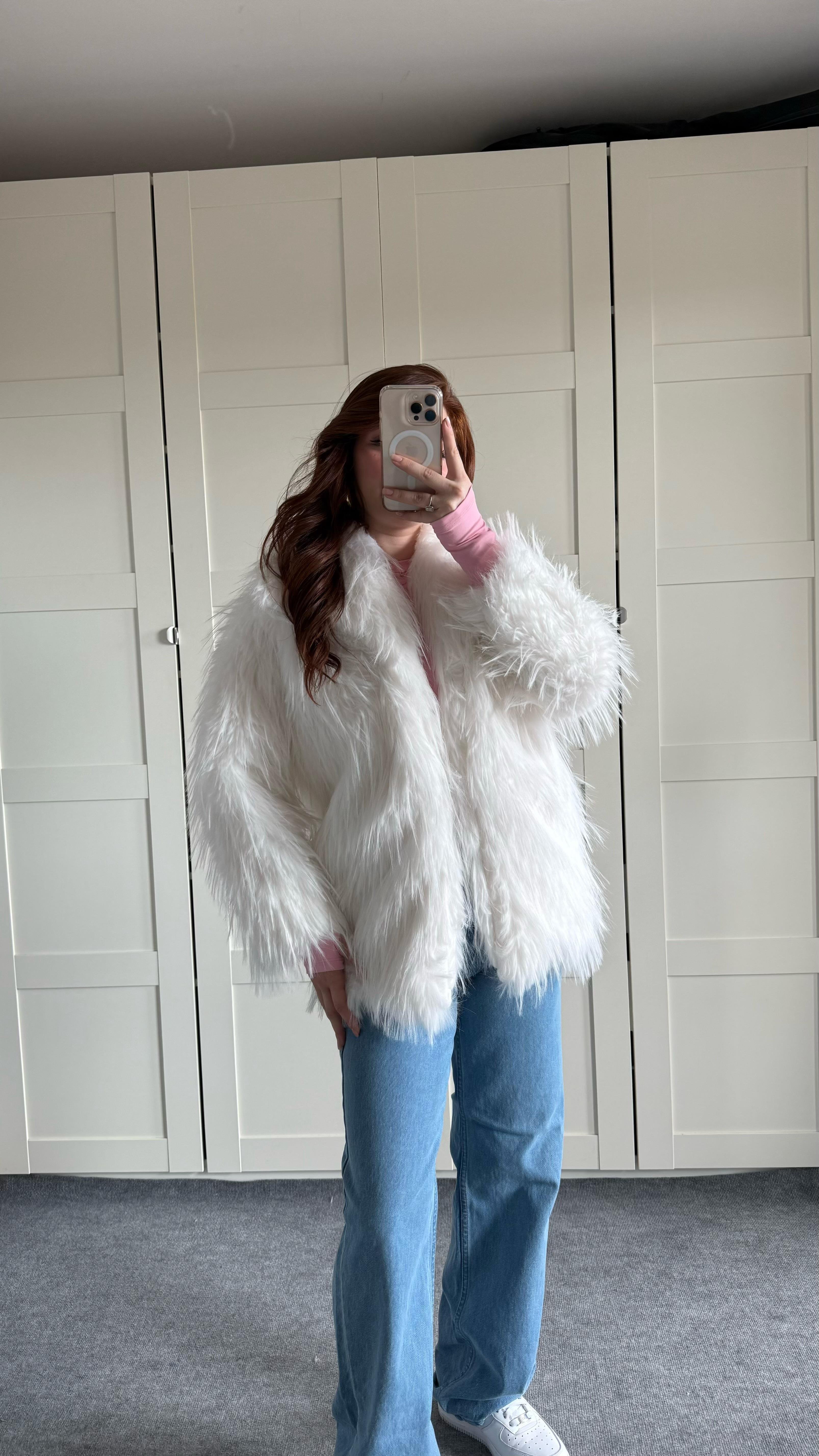 Oversize Lüx Beyaz Kürk