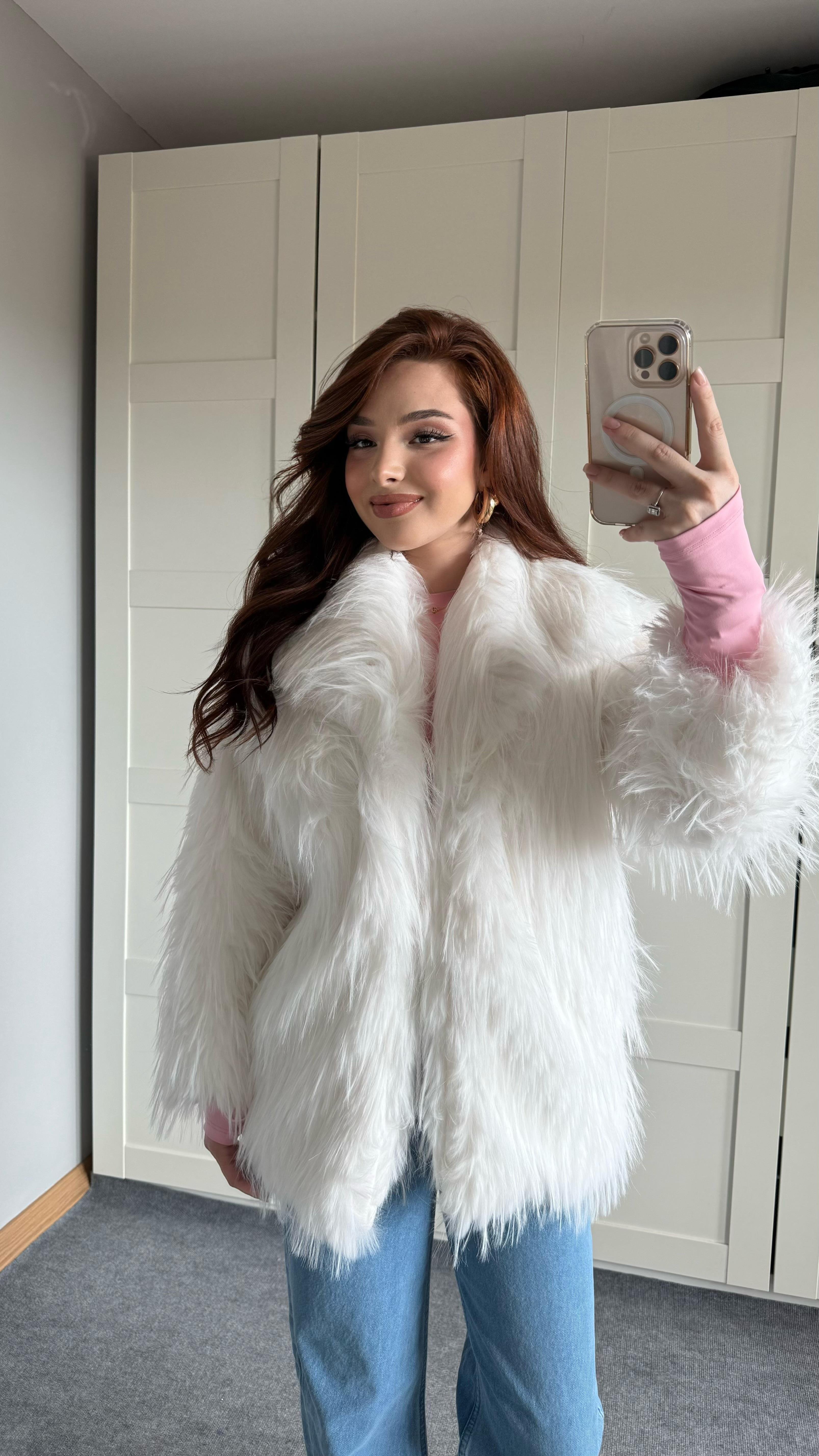 Oversize Lüx Beyaz Kürk