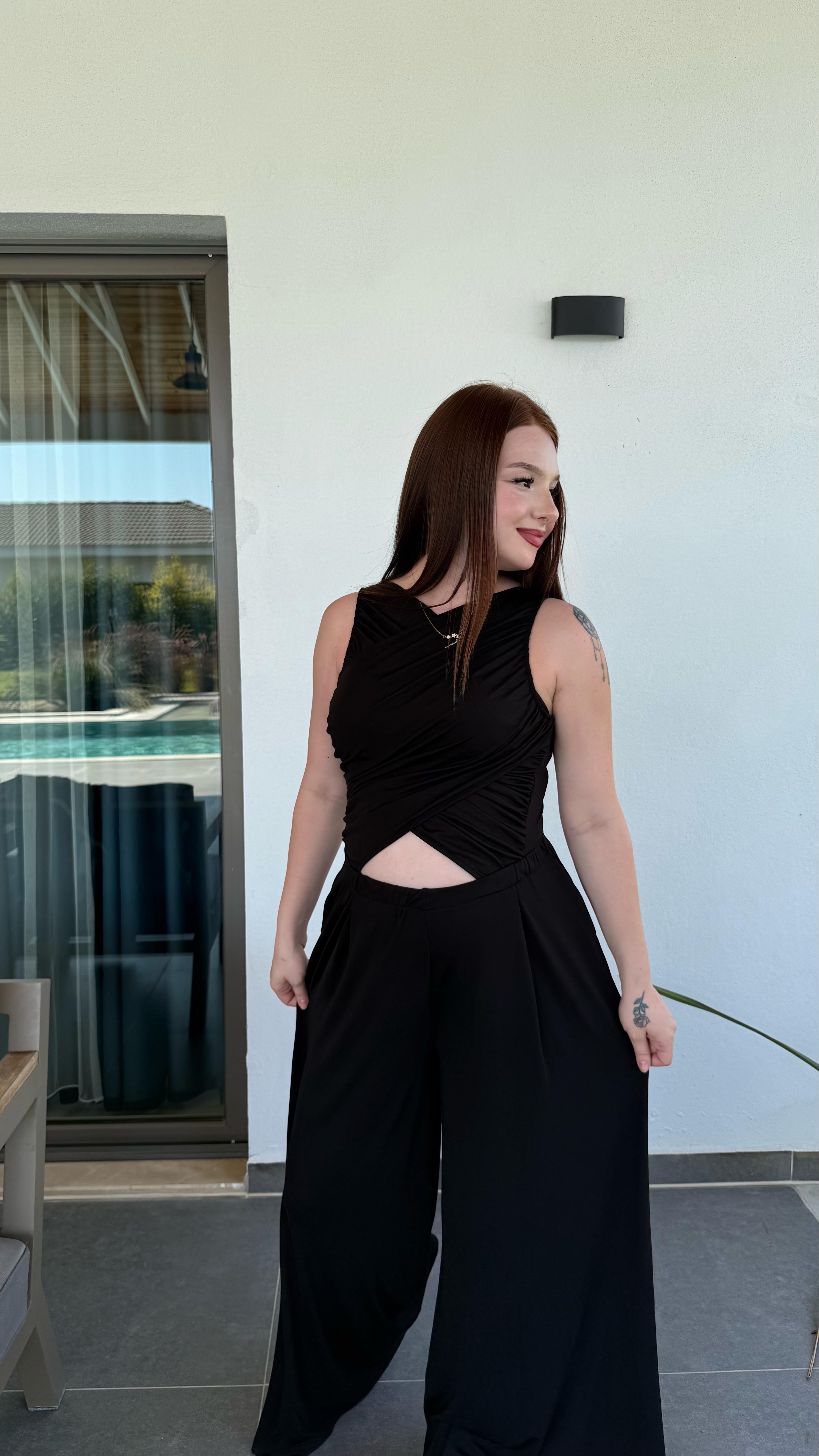 Oysh. Bel Detay Bol Tulum Siyah