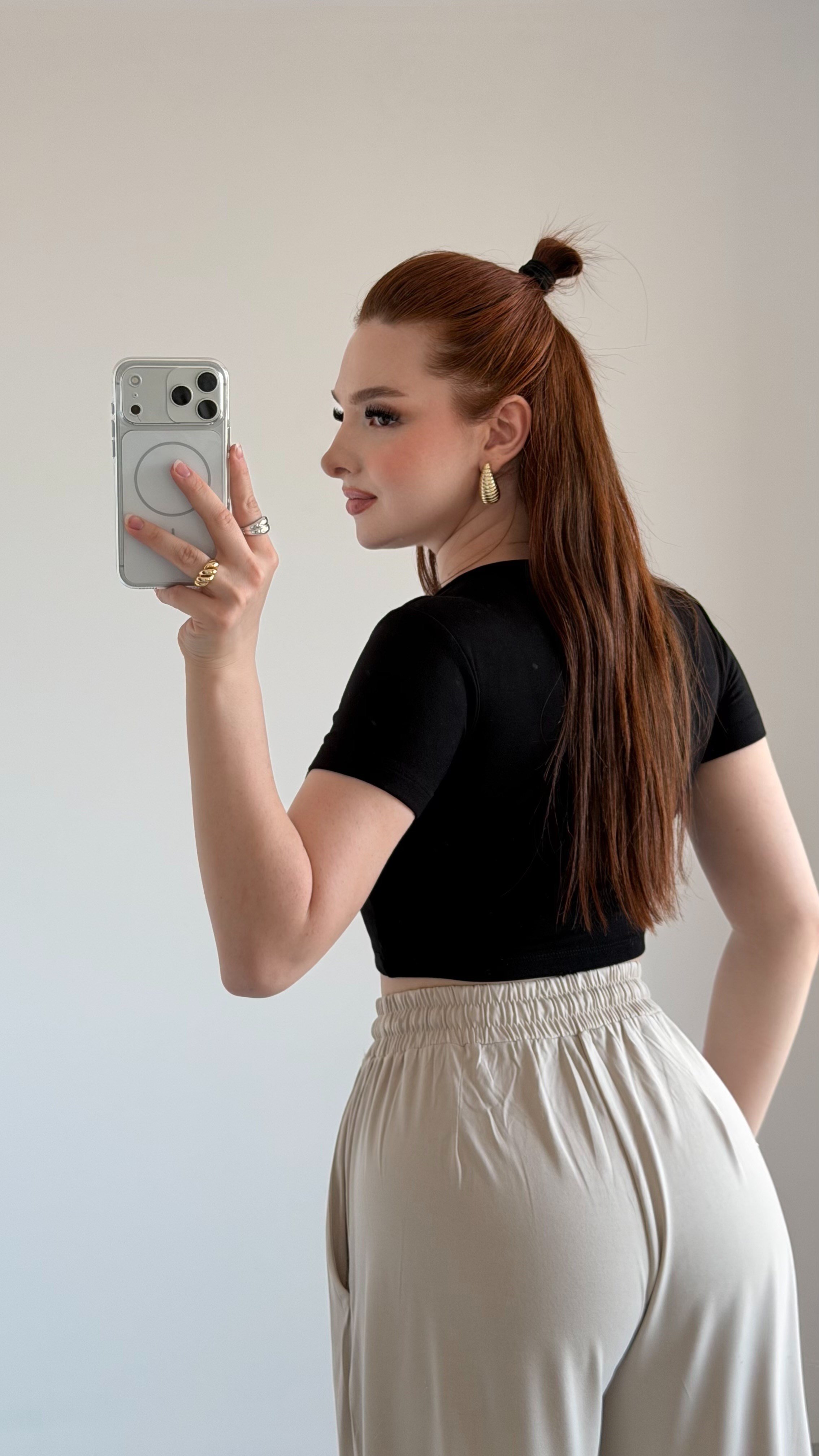 Oysh. Yarım Modal Crop Siyah