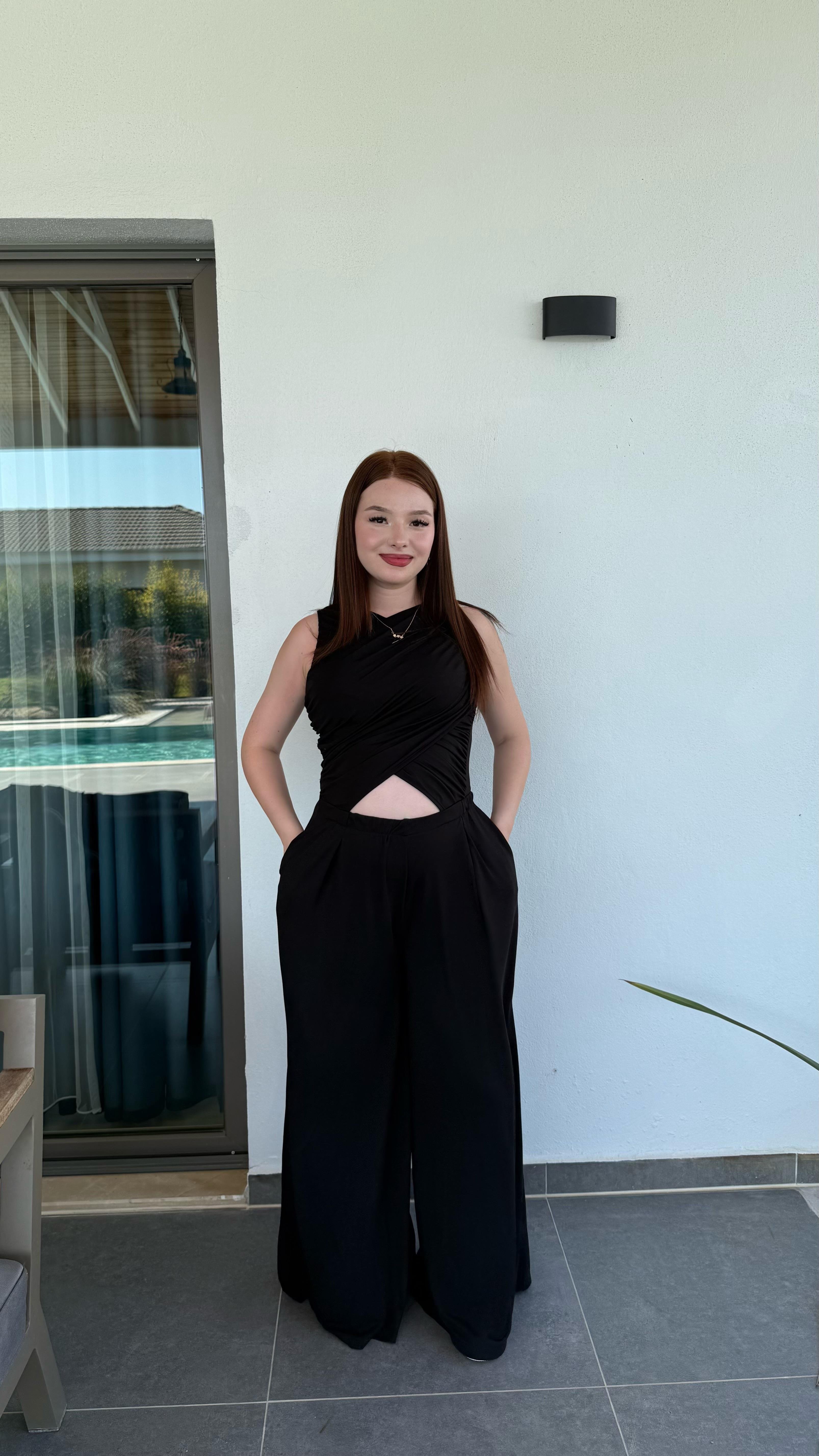 Oysh. Bel Detay Bol Tulum Siyah