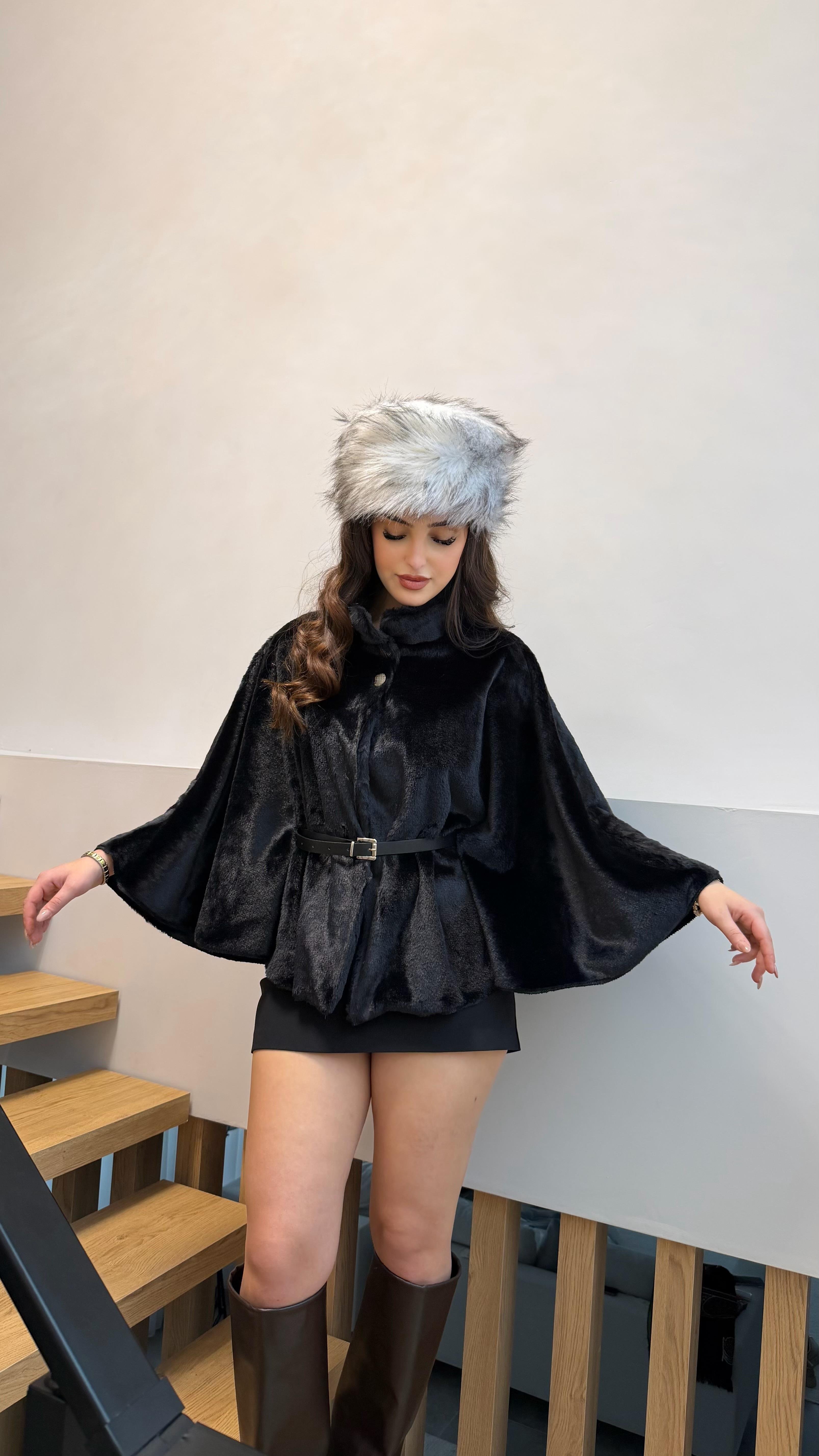 Peluş Kemerli Panço Siyah