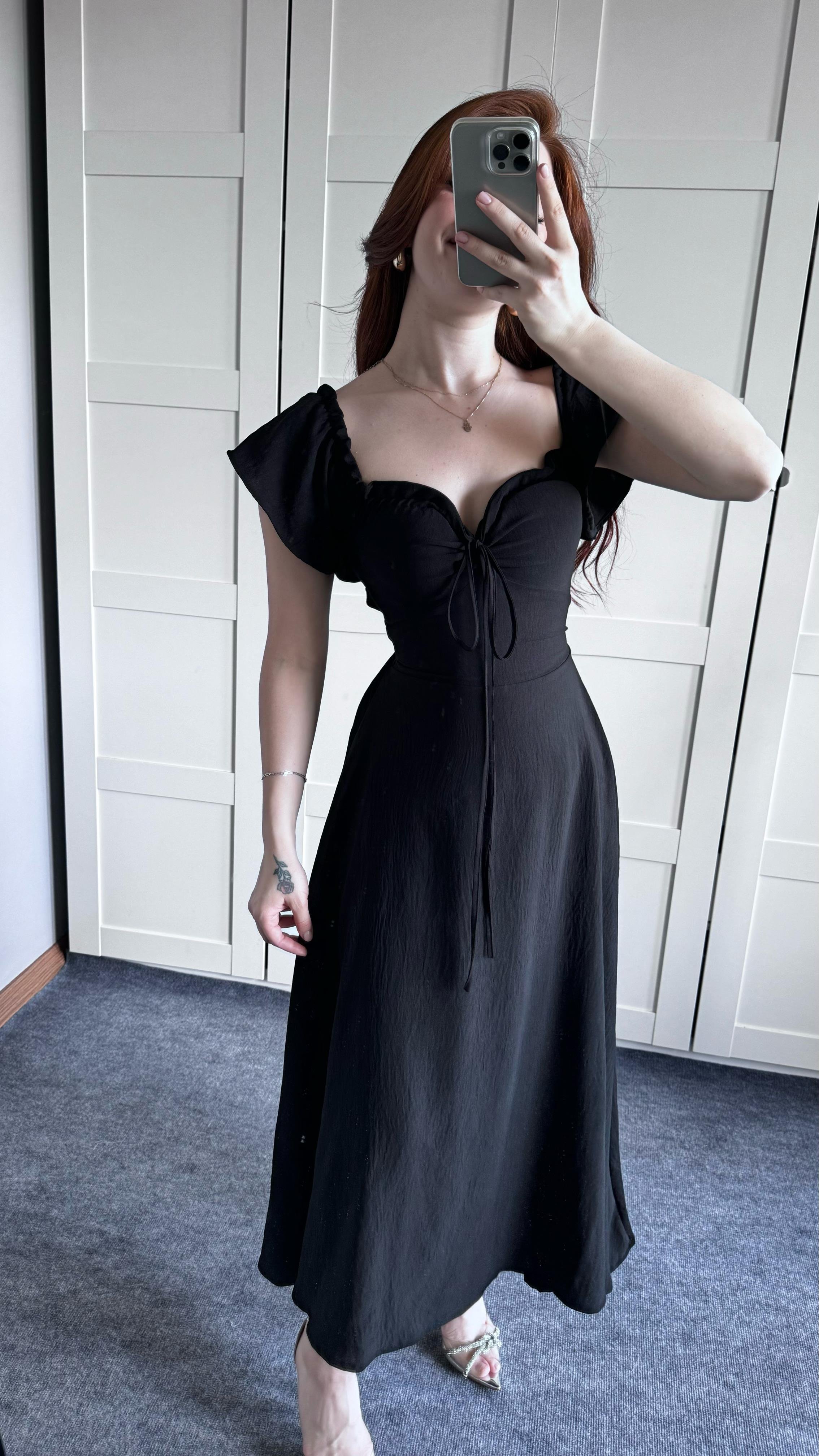 Poplin Fırfırlı Siyah Elbise