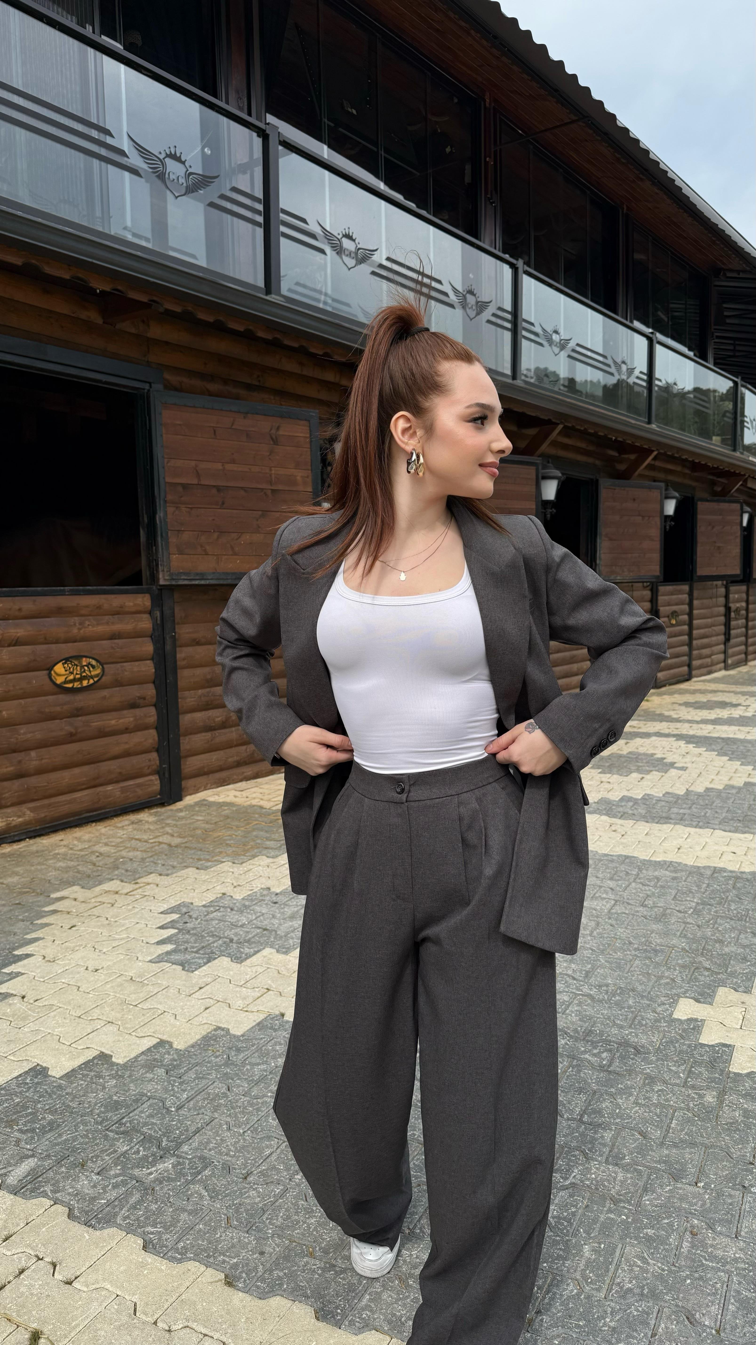 Premium Antrasit Titanyum Vatkalı Ceket Takım
