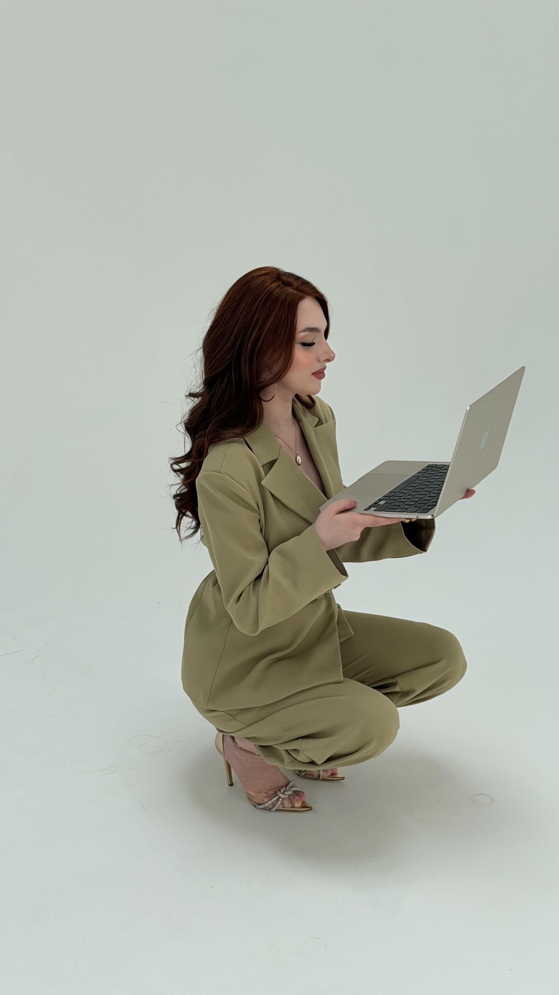 Prestij İkon Takım Olive