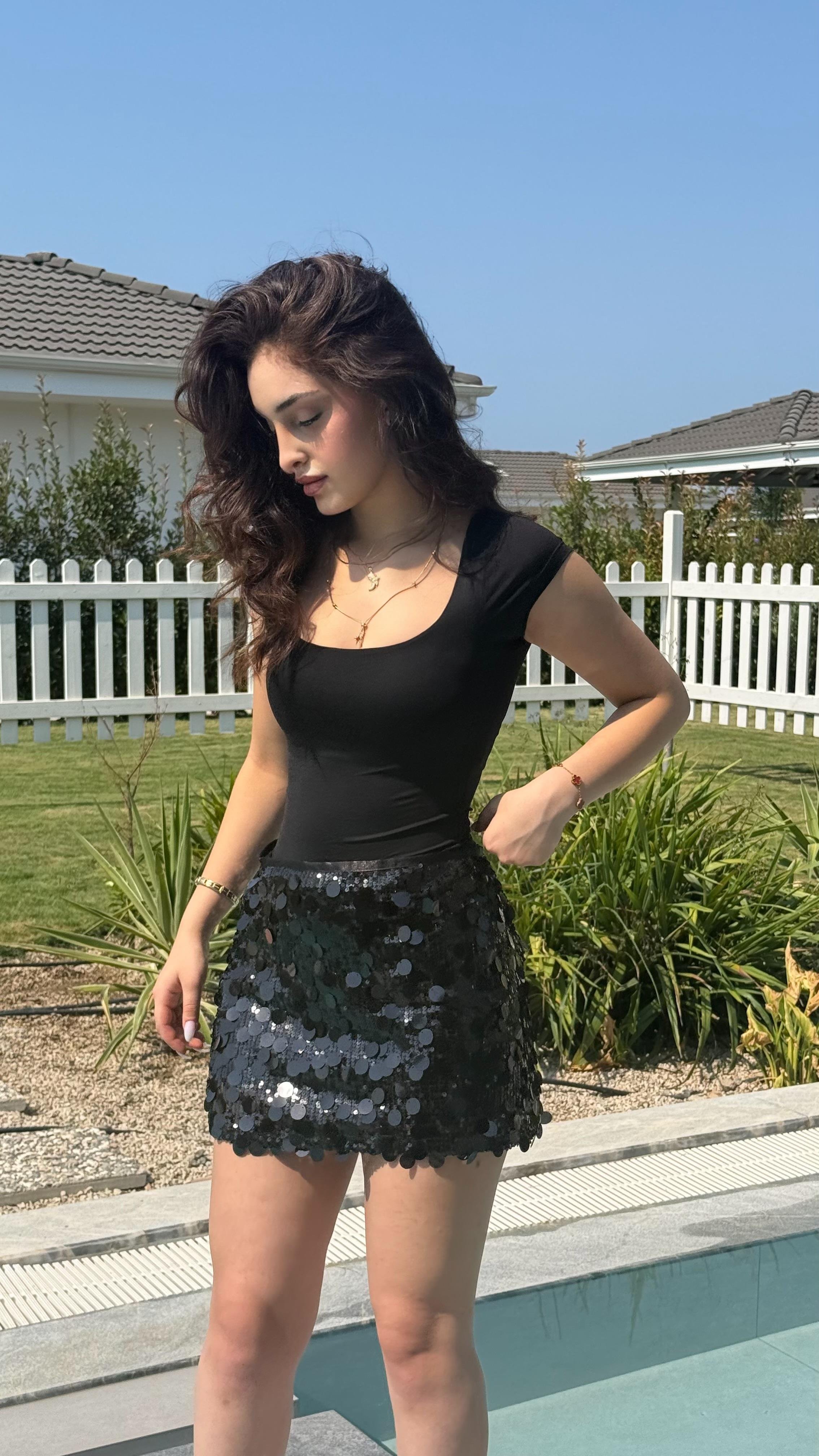 Pullu Mini Etek Siyah