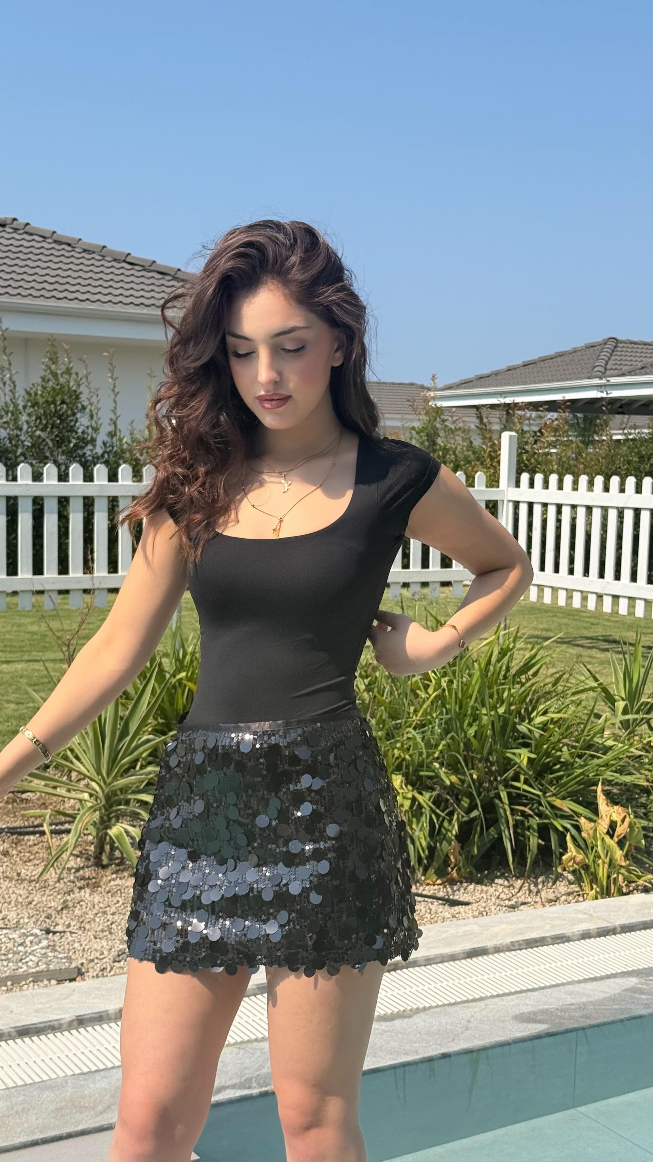 Pullu Mini Etek Siyah