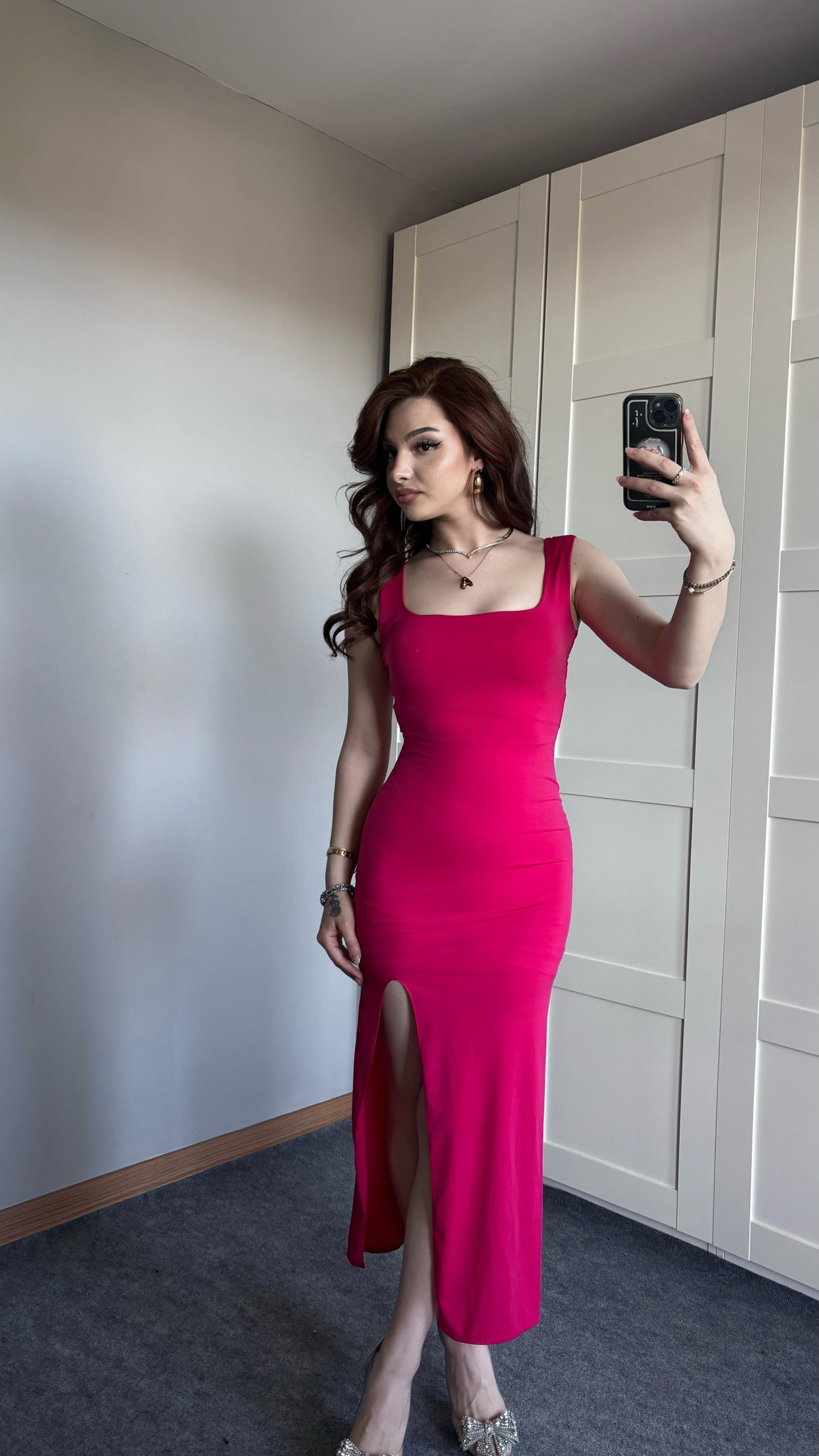Quen Pembe Elbise