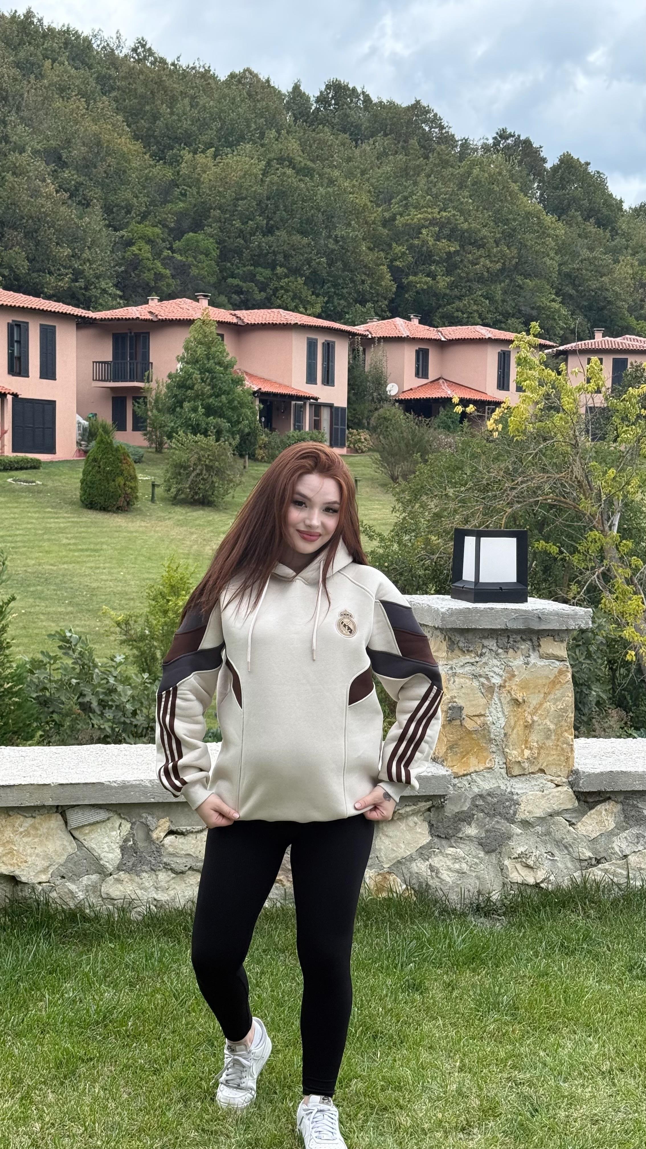 Real Madrid Kapüşonlu Sweat Bej