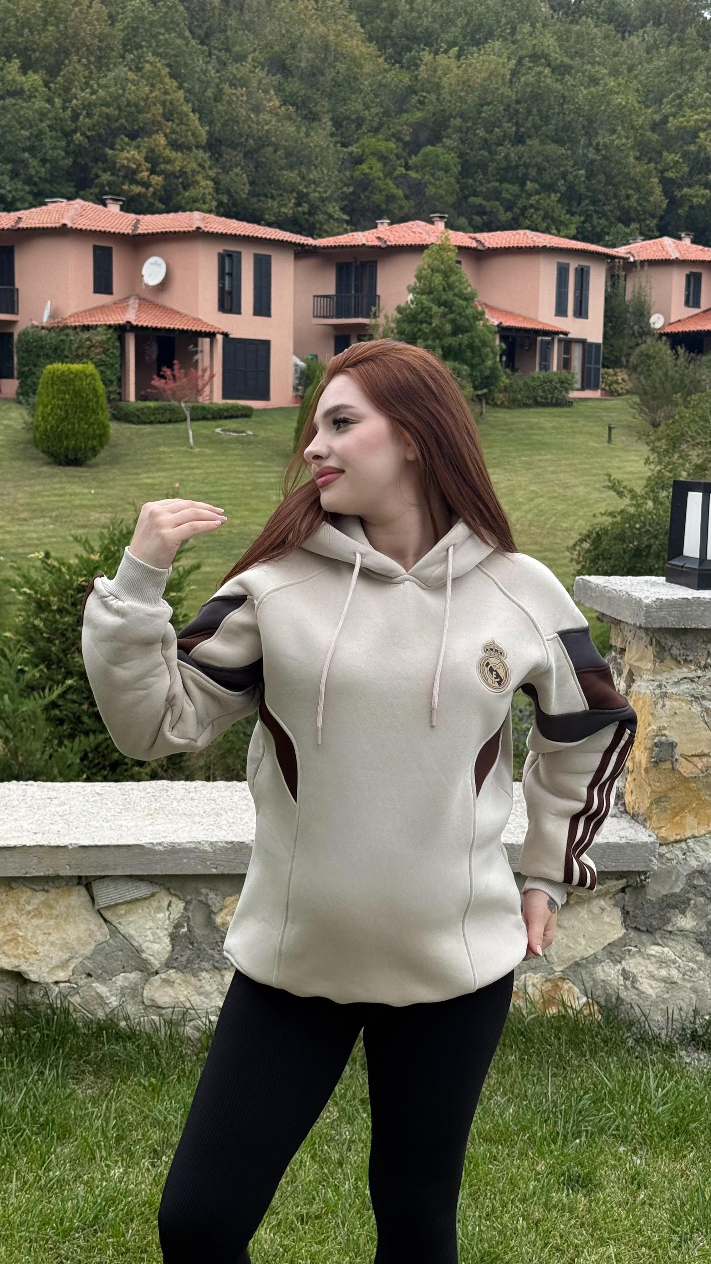 Real Madrid Kapüşonlu Sweat Bej