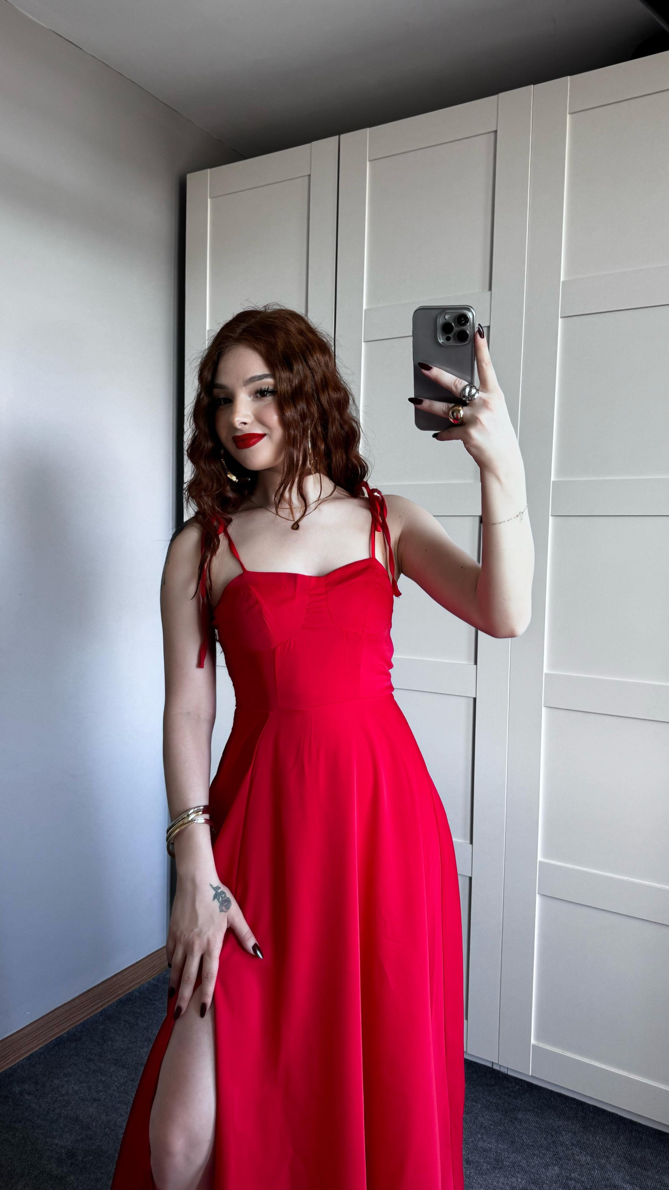 Red Elbise Özel Üretim