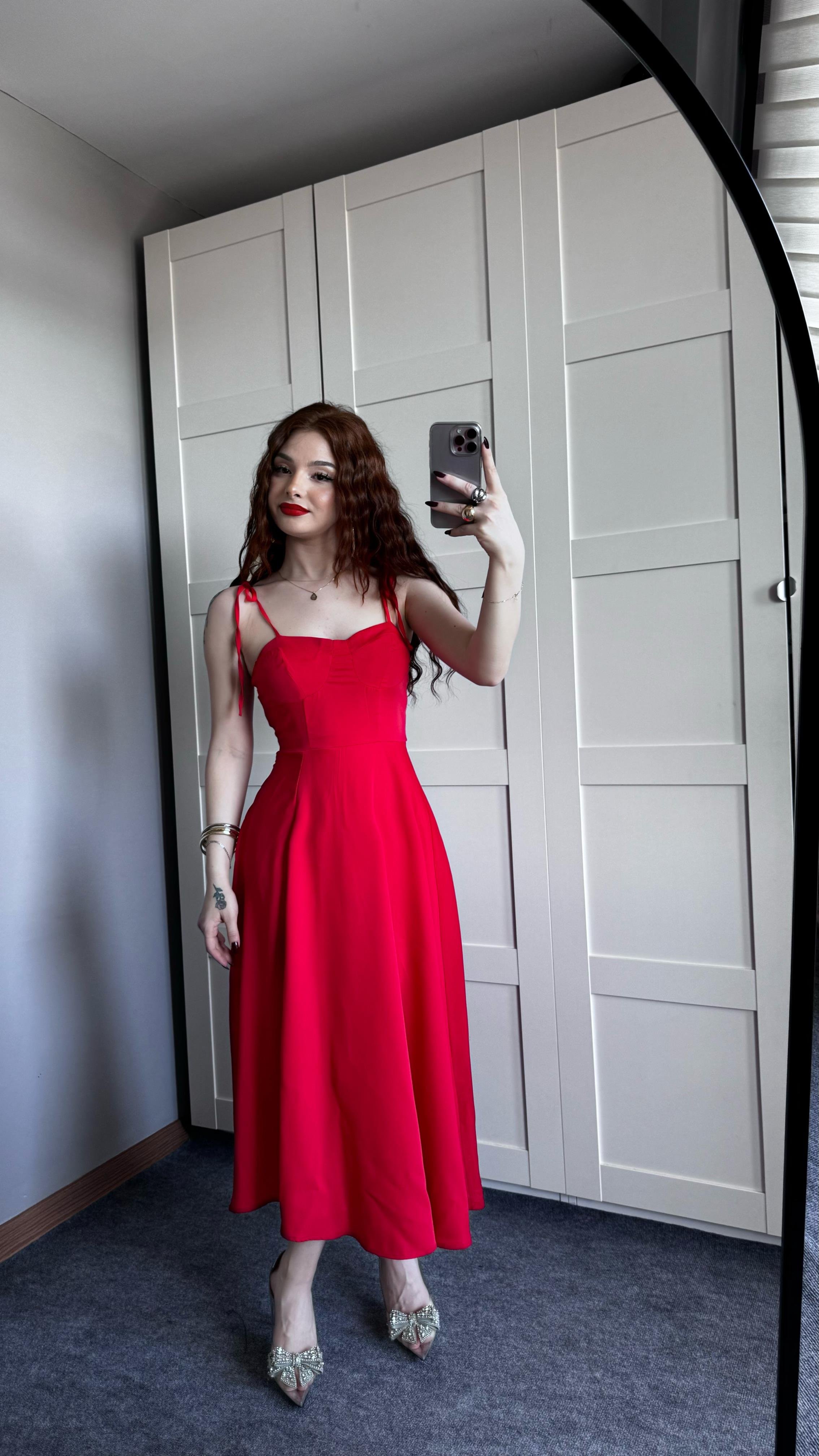 Red Elbise Özel Üretim