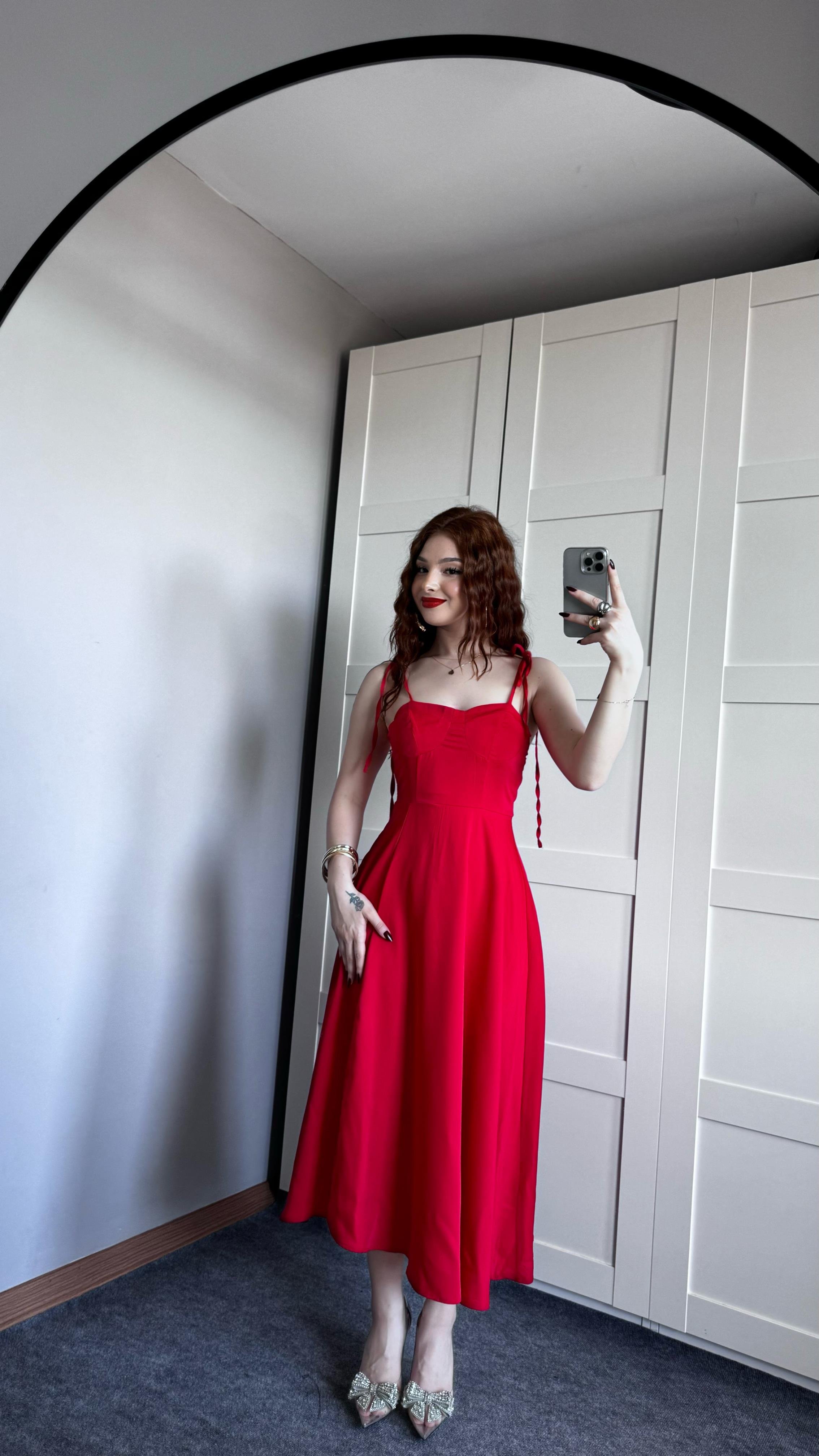 Red Elbise Özel Üretim