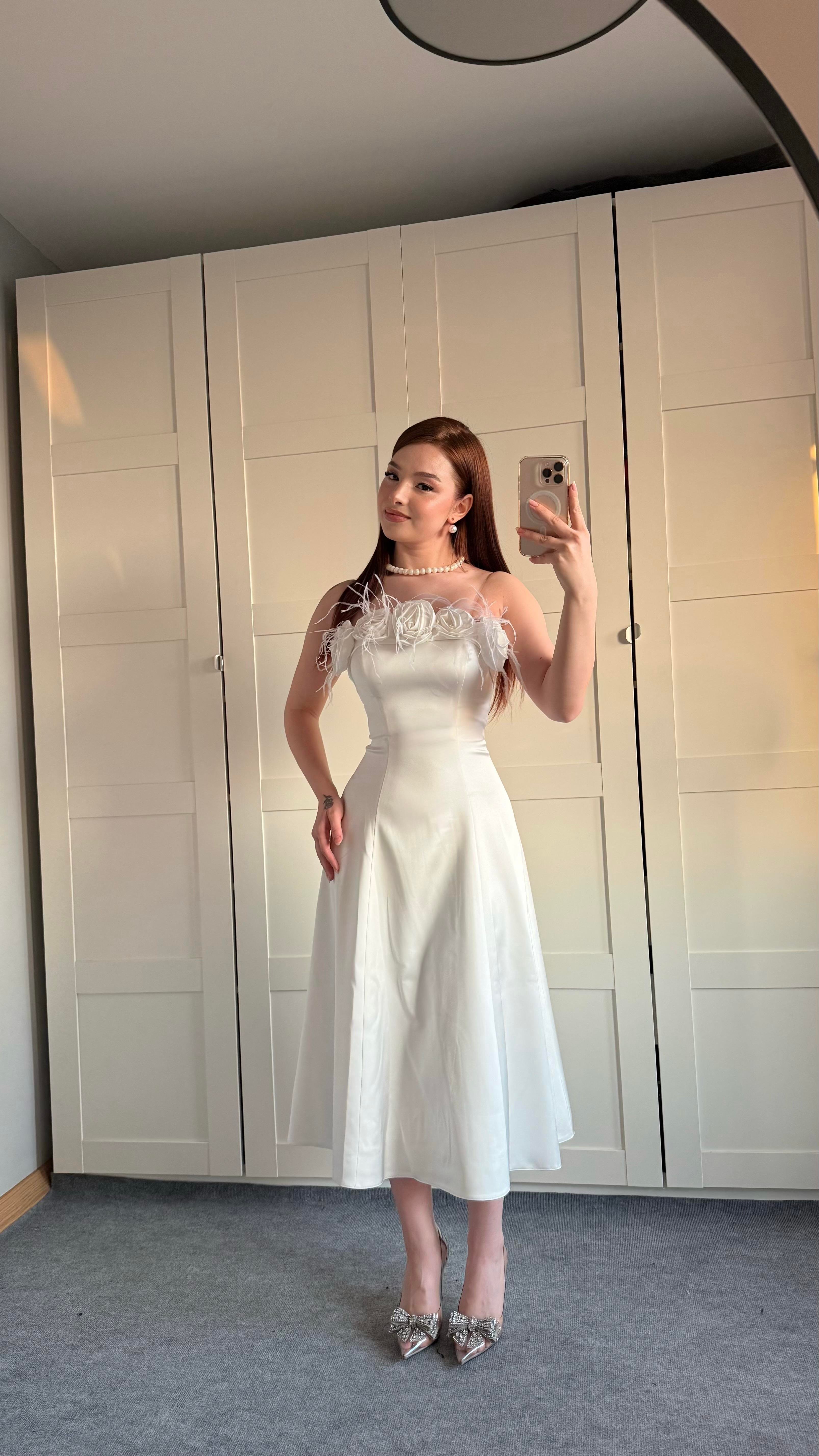 Rose Otrişli Midi Abiye Beyaz