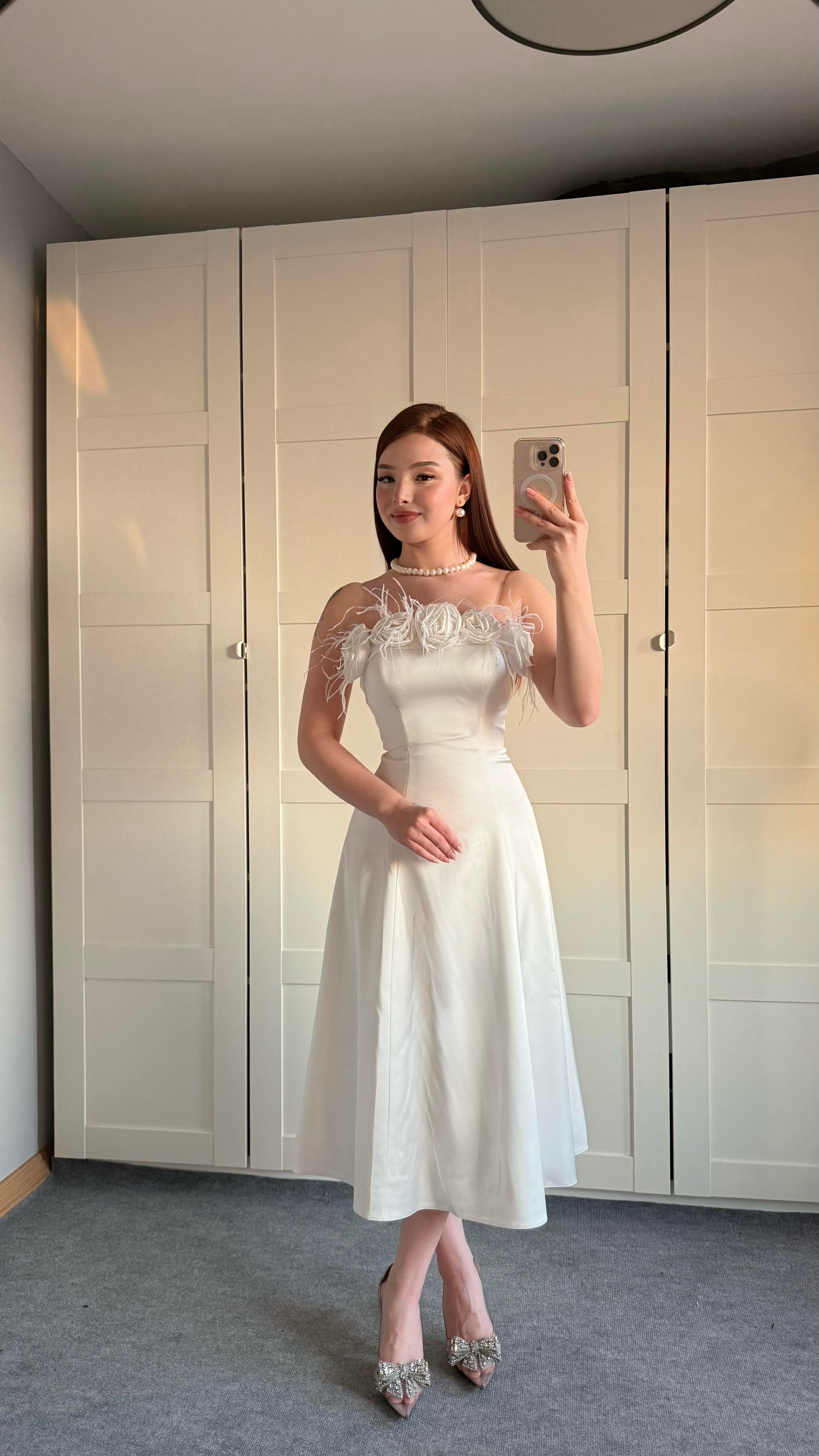 Rose Otrişli Midi Abiye Beyaz