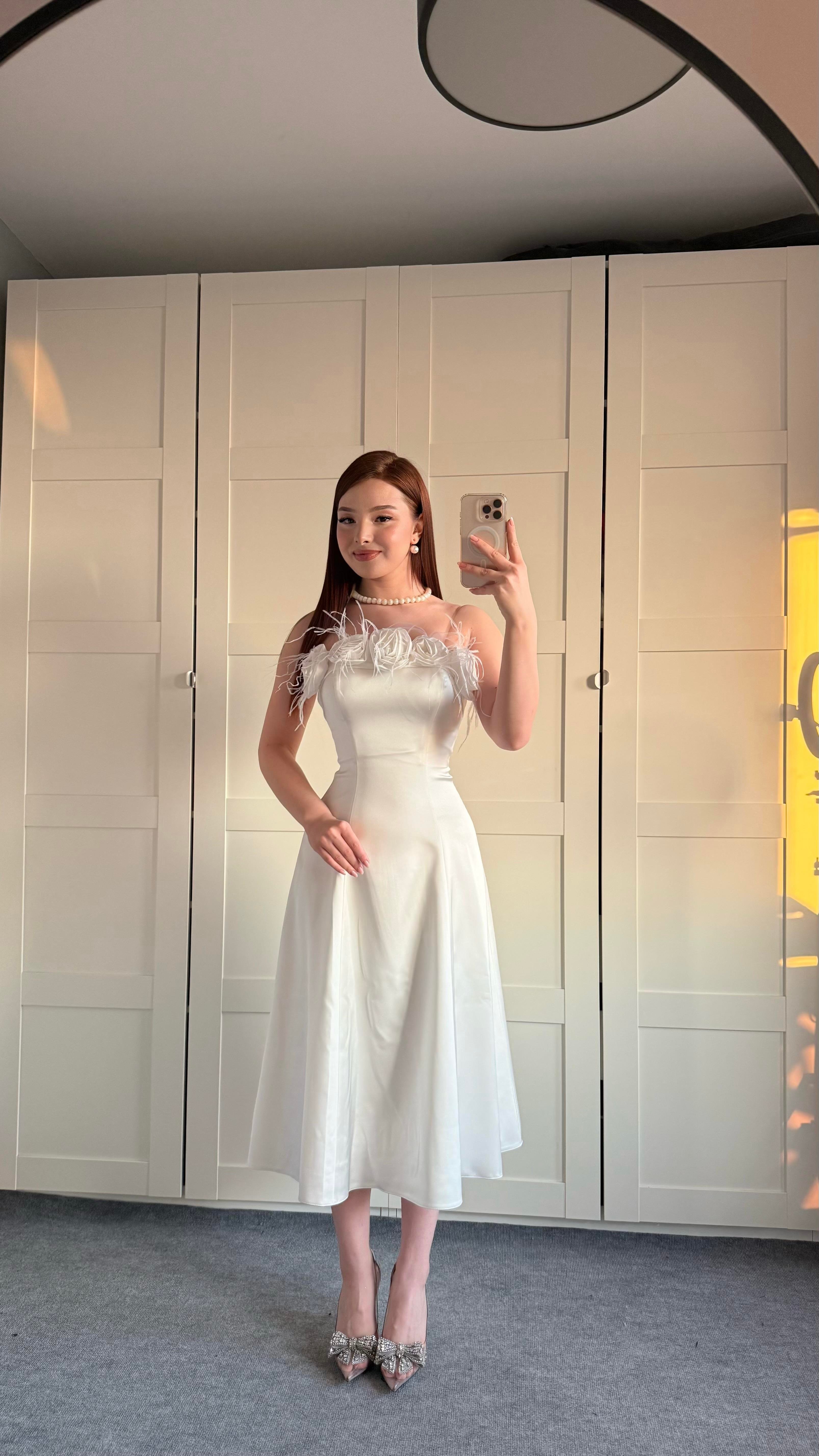 Rose Otrişli Midi Abiye Beyaz