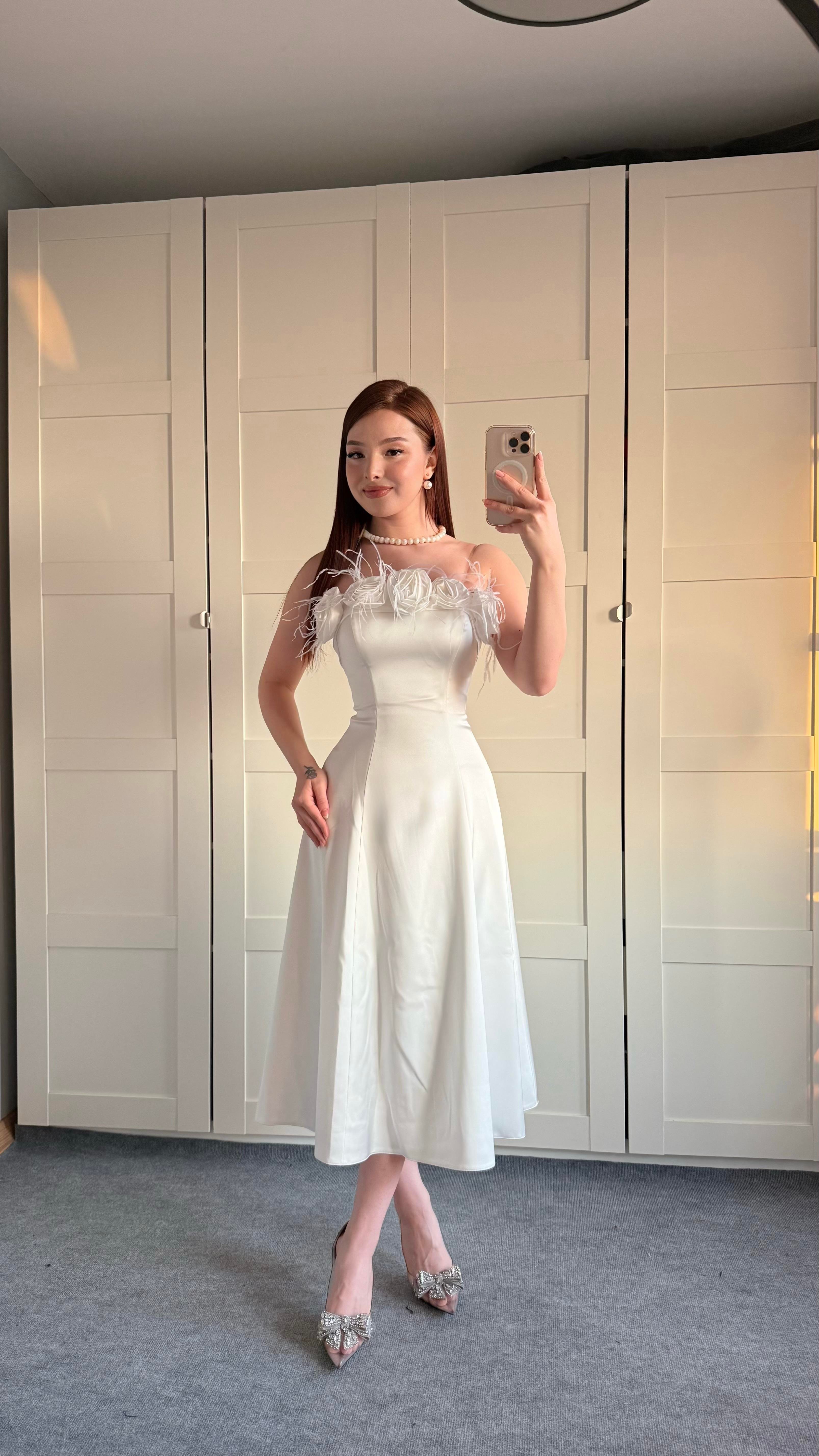 Rose Otrişli Midi Abiye Beyaz