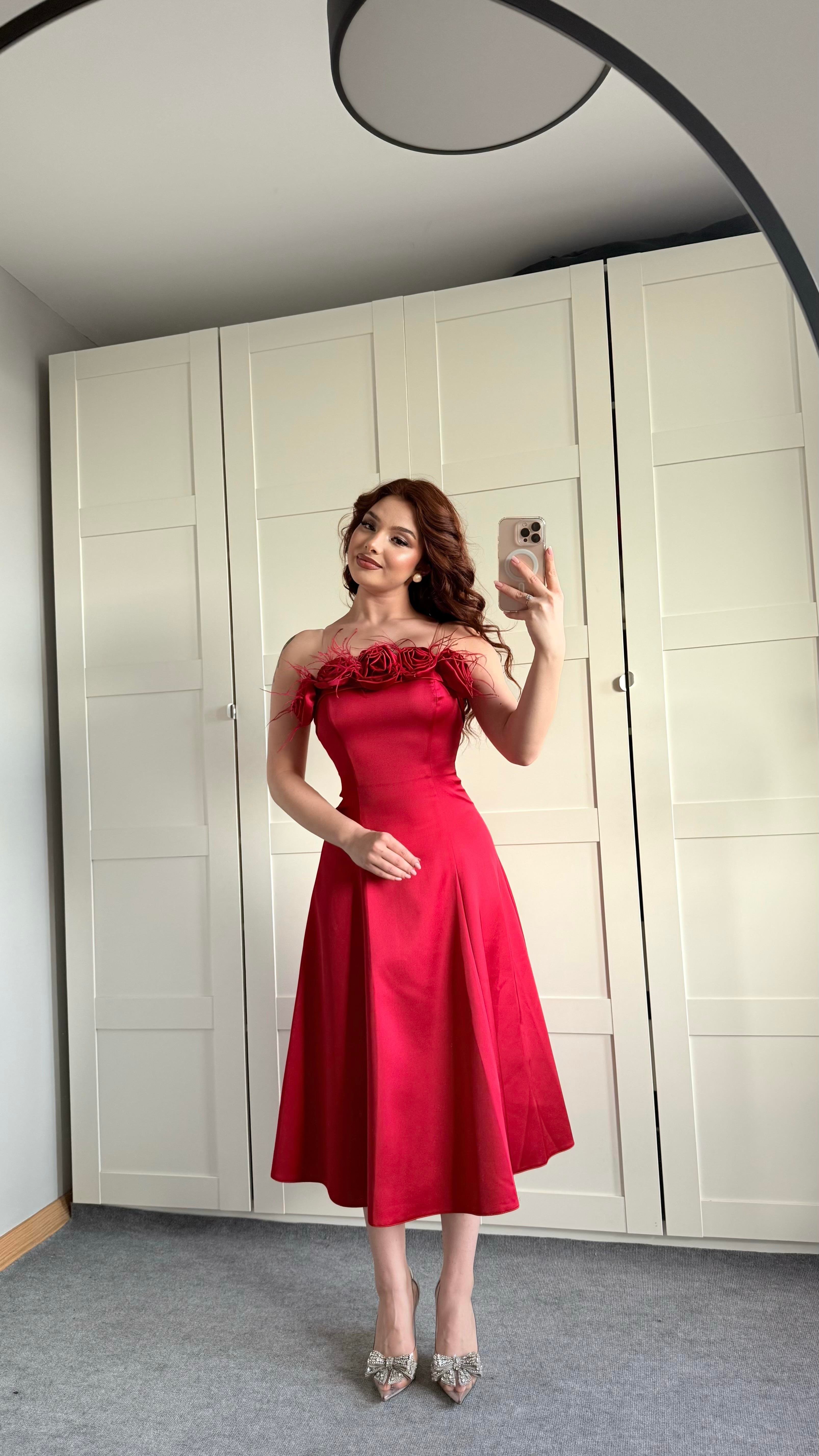 Rose Otrişli Midi Abiye Kırmızı