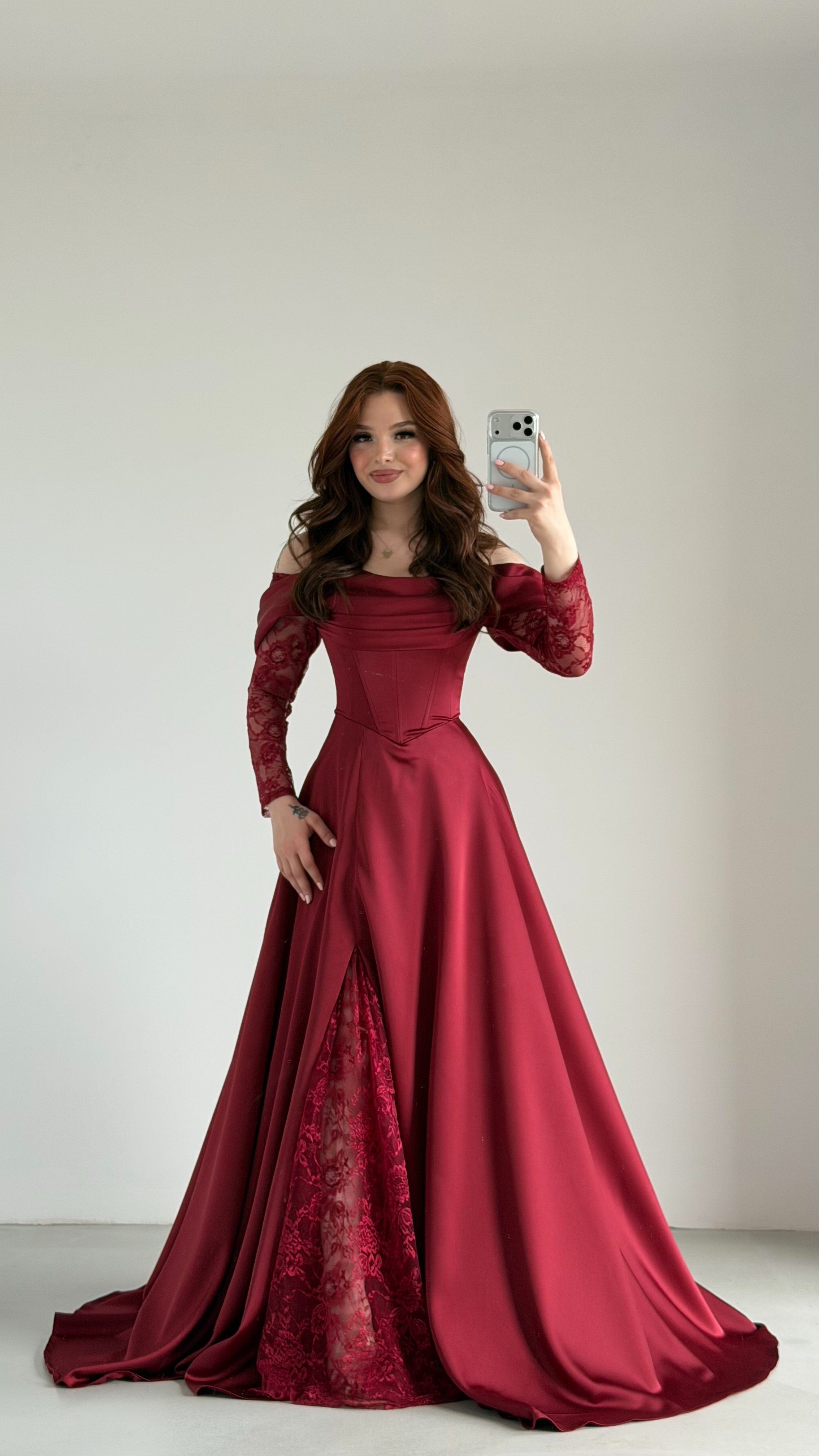 Royal Dantel Detaylı Bordo Abiye 