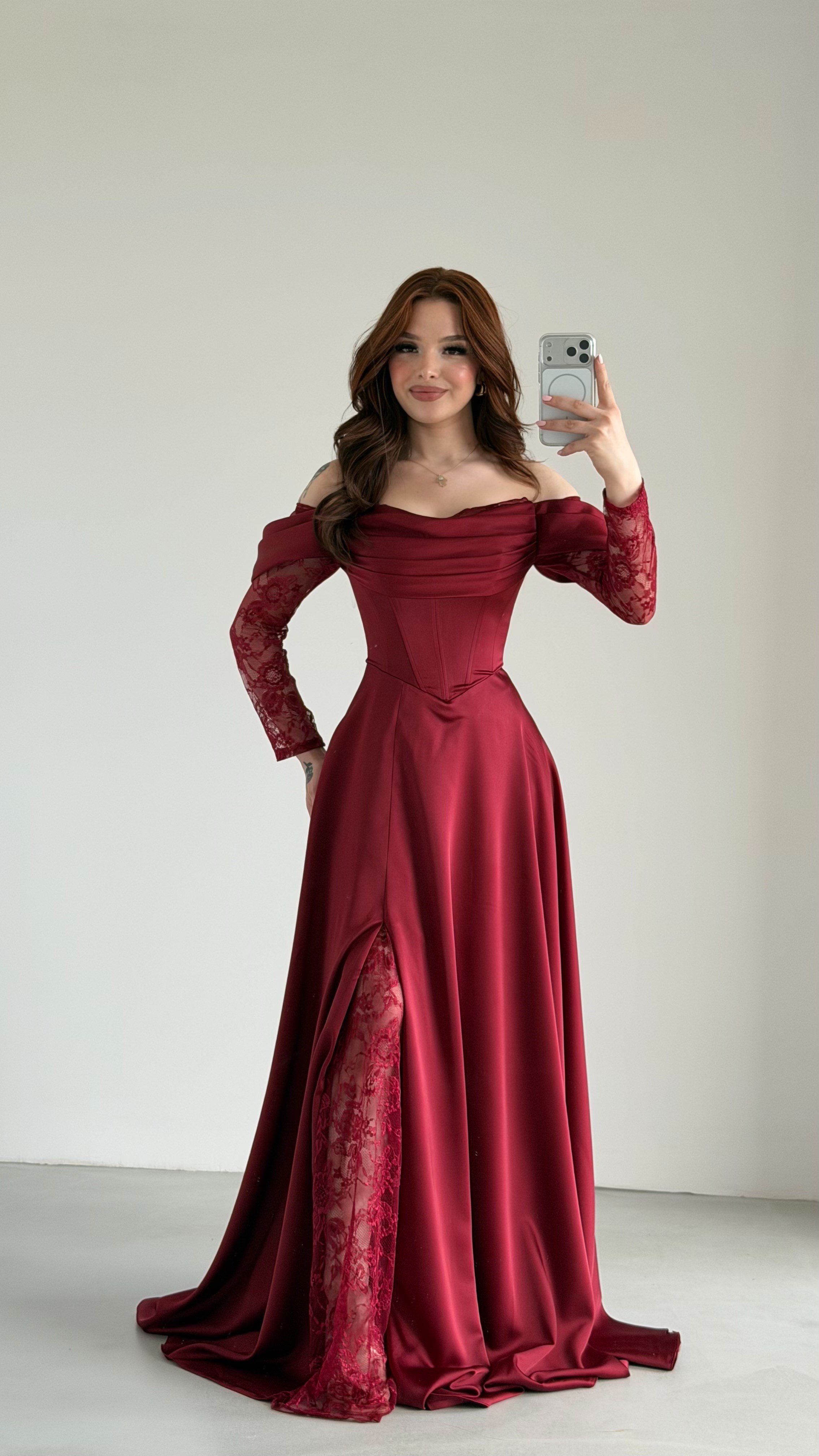 Royal Dantel Detaylı Bordo Abiye 
